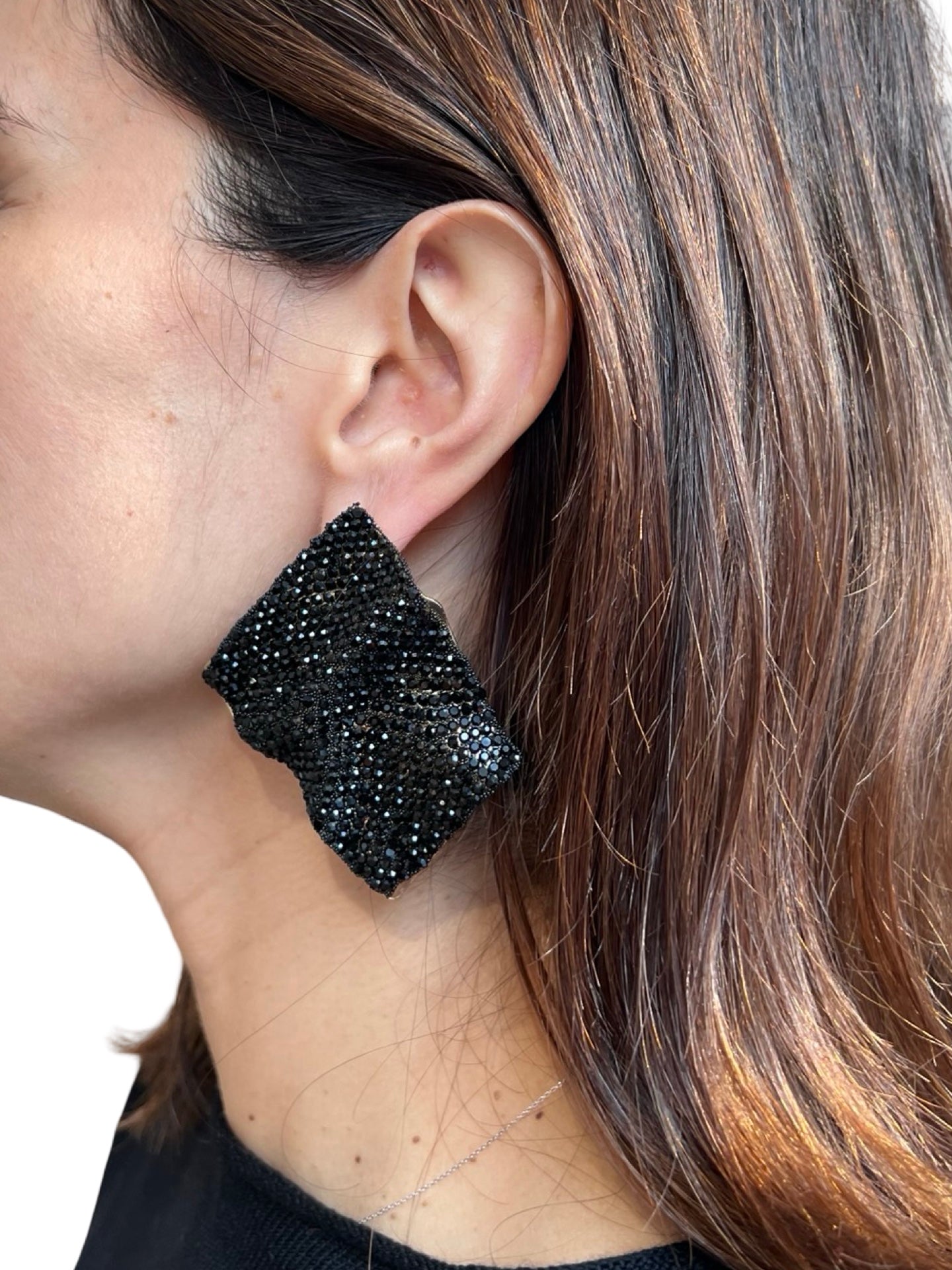 Orecchini Il Baco Da Seta Rombo Nero Lucido