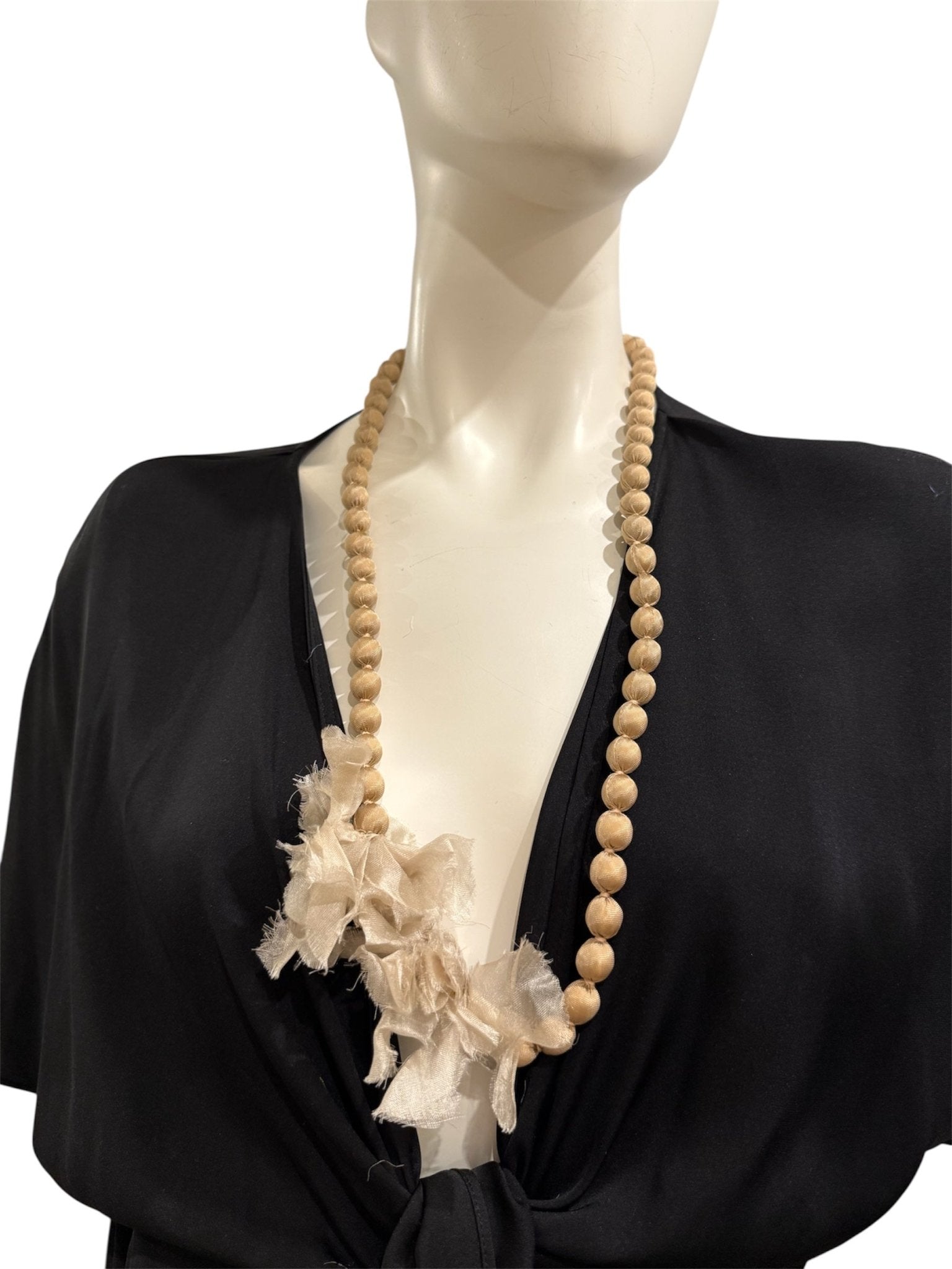 Collana Il Baco Da Seta Sfere di seta Doan Flower Nude