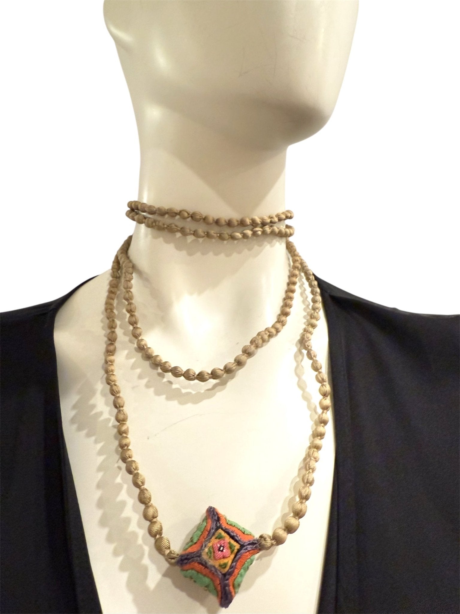 Collana Il Baco Da Seta Mini seta ly cuscino beige