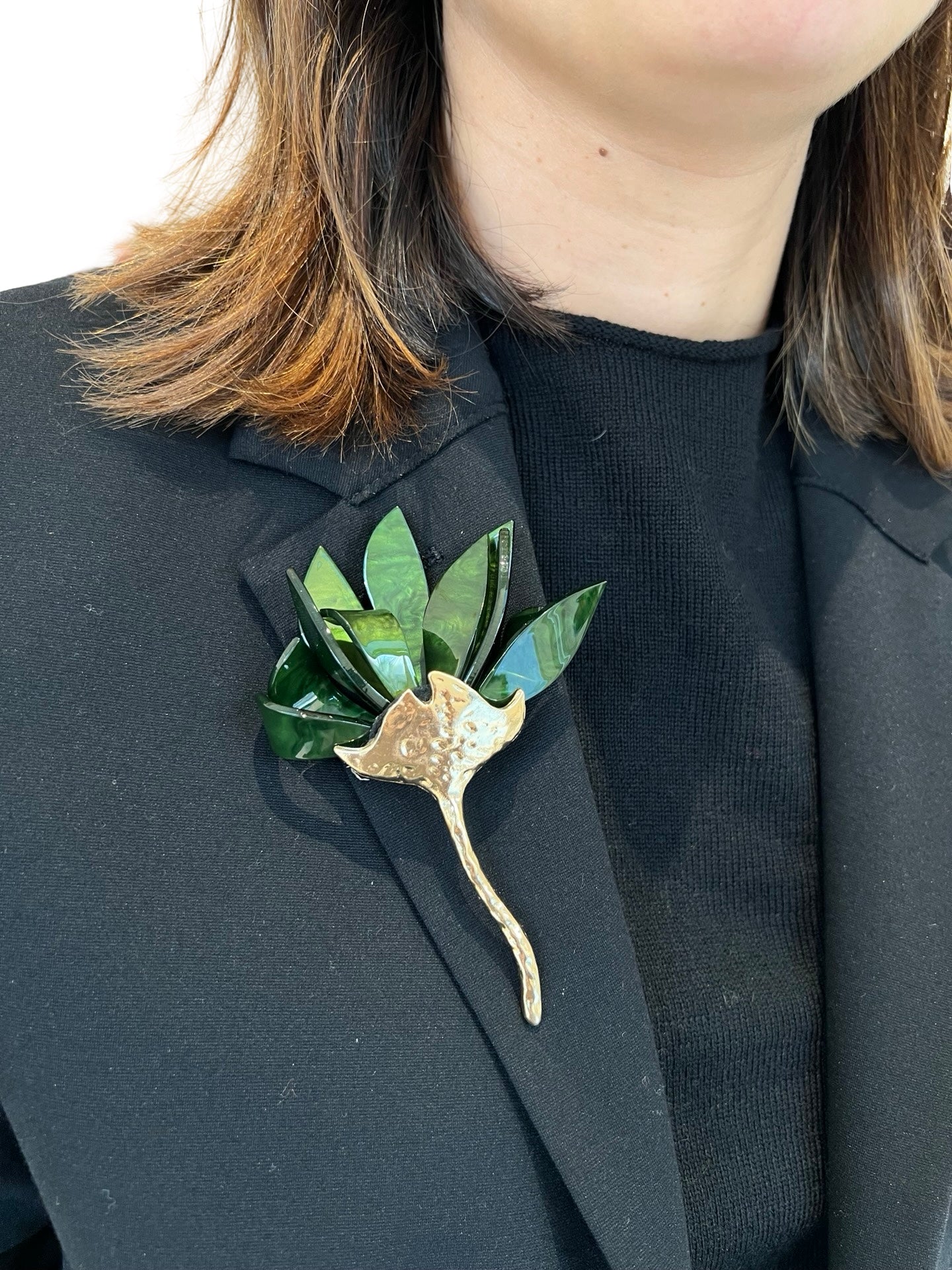Broche Il Baco Da Seta Flor Metal Resina Verde