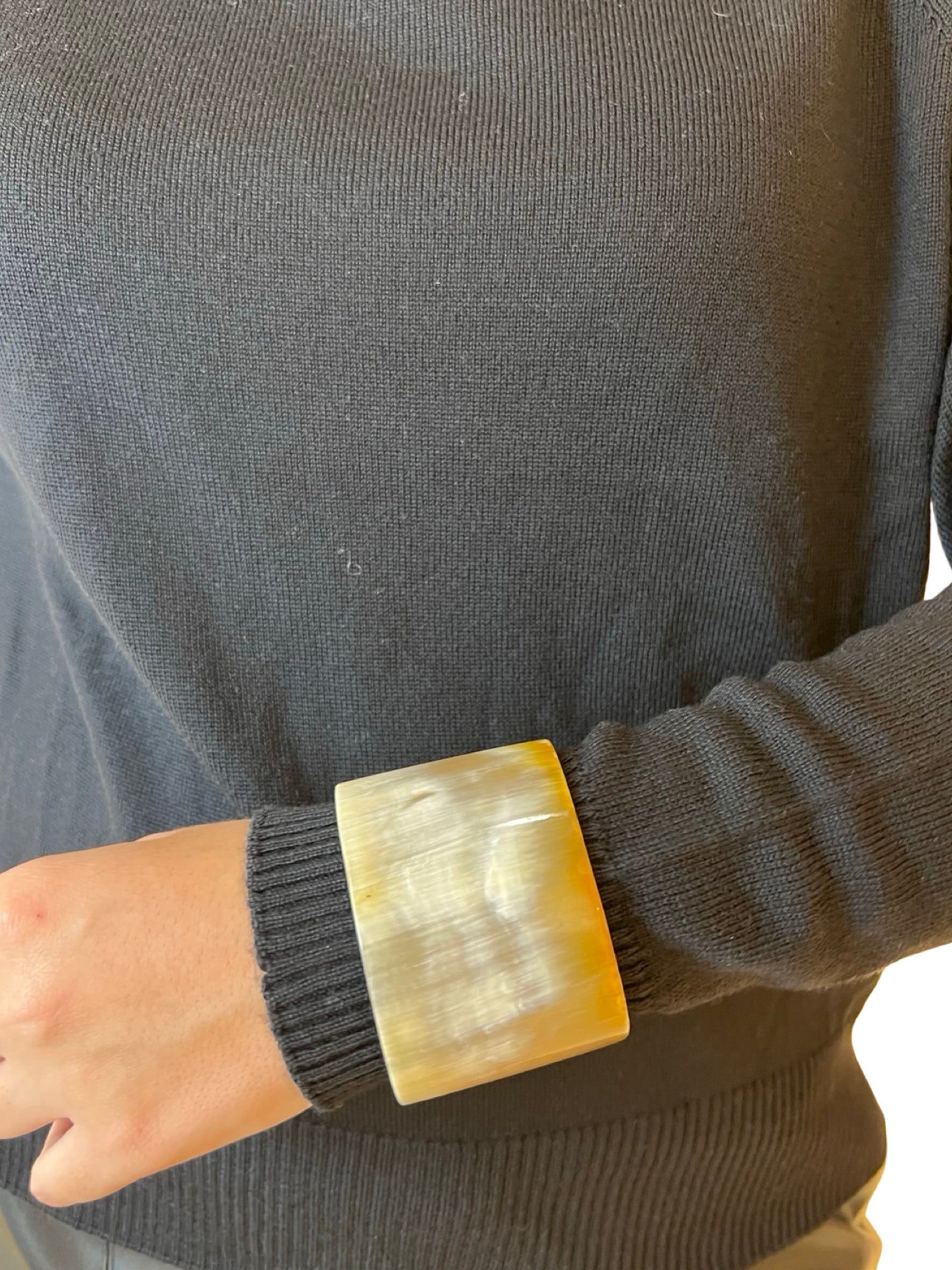 Brazalete Liviana Conti Cuerno Ambar