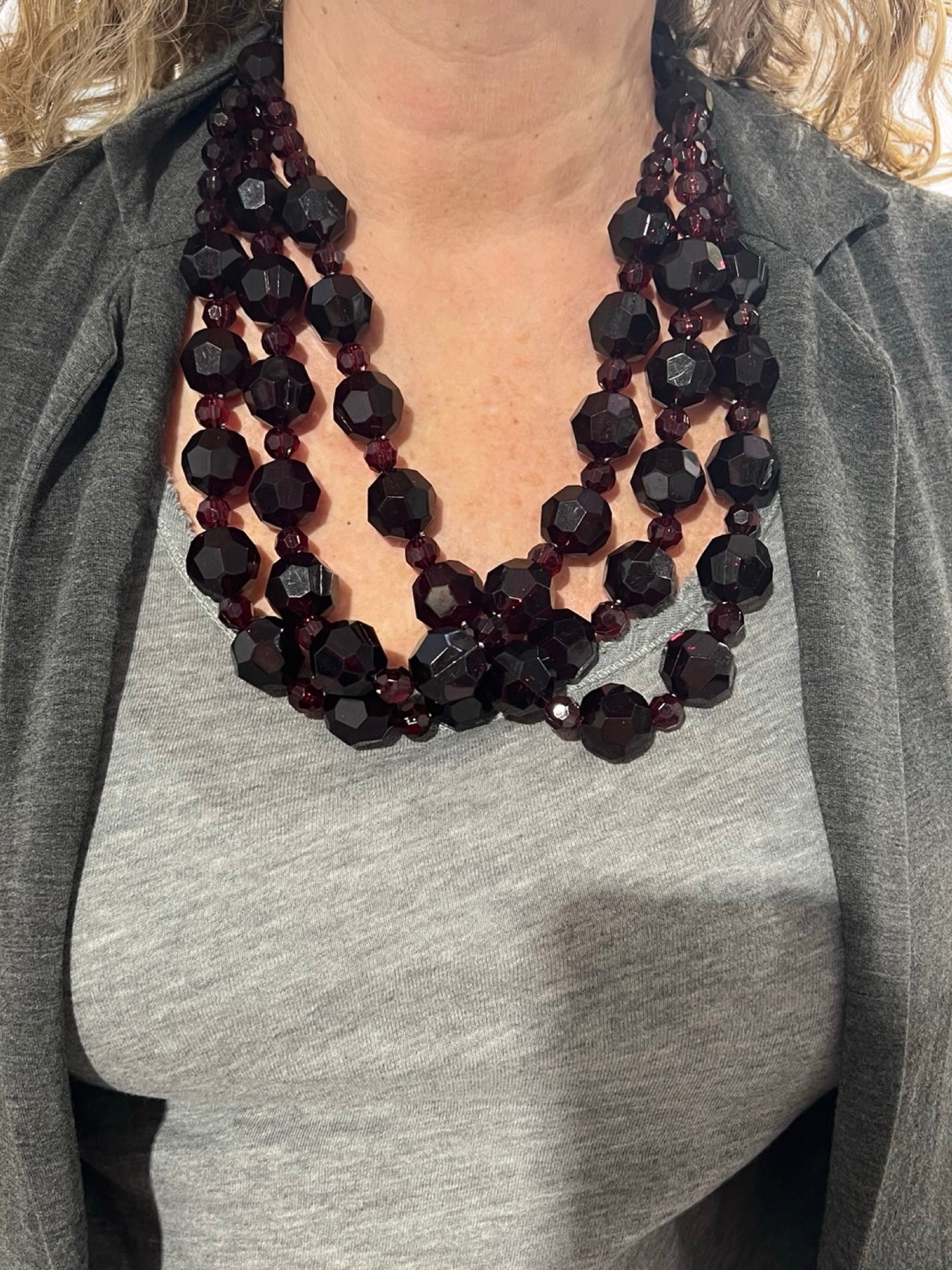 Fabrizio Marcantelli Stones Necklace 2 Sizes Alternating Burgundy