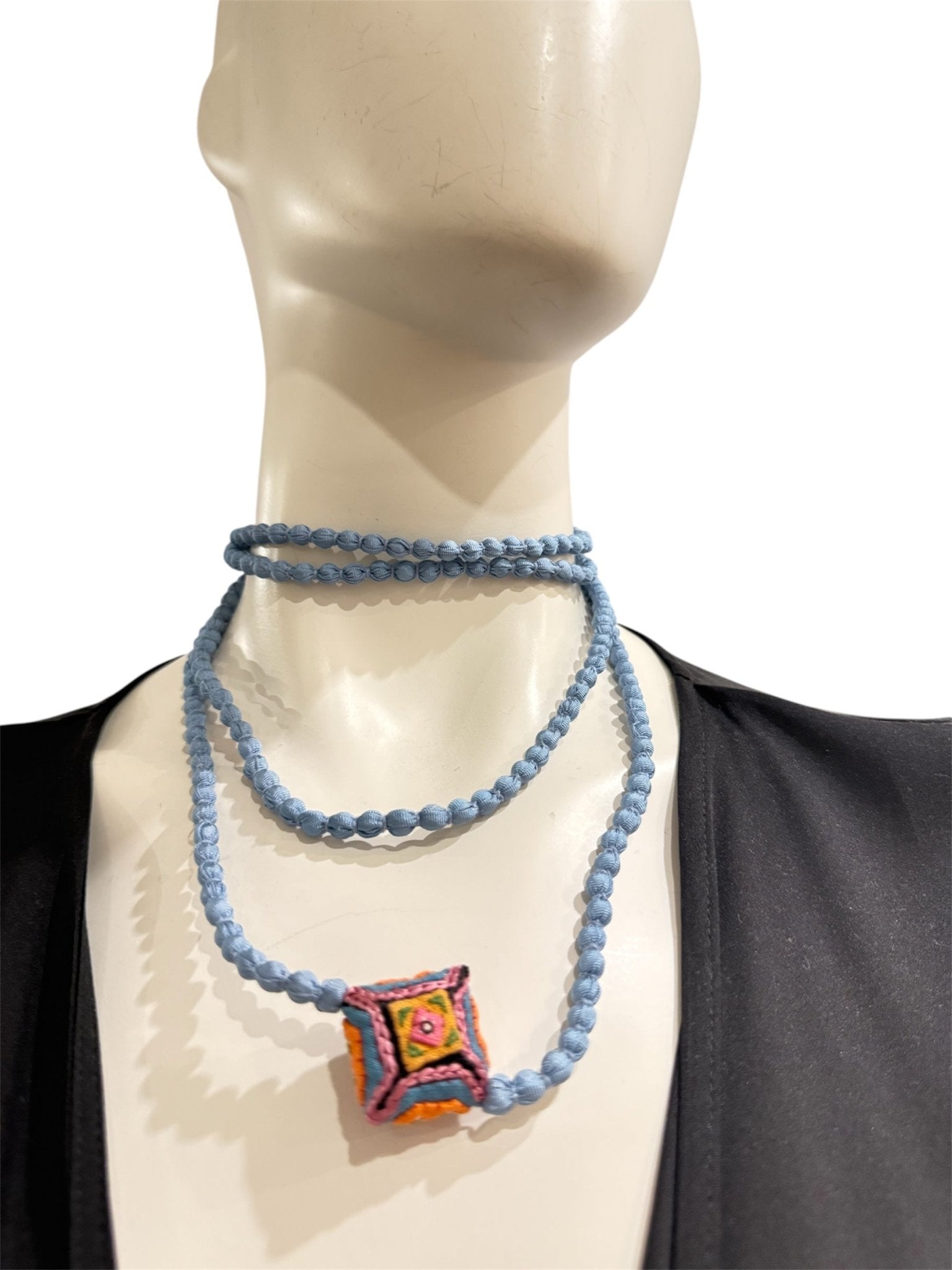 Collier Il Baco Da Seta Mini Balls Ly Sky Pillow