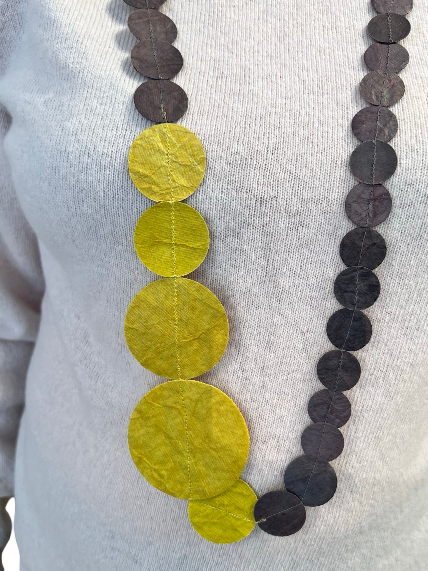 Collana Ana Hagopian Multidot Giallo e Tortora