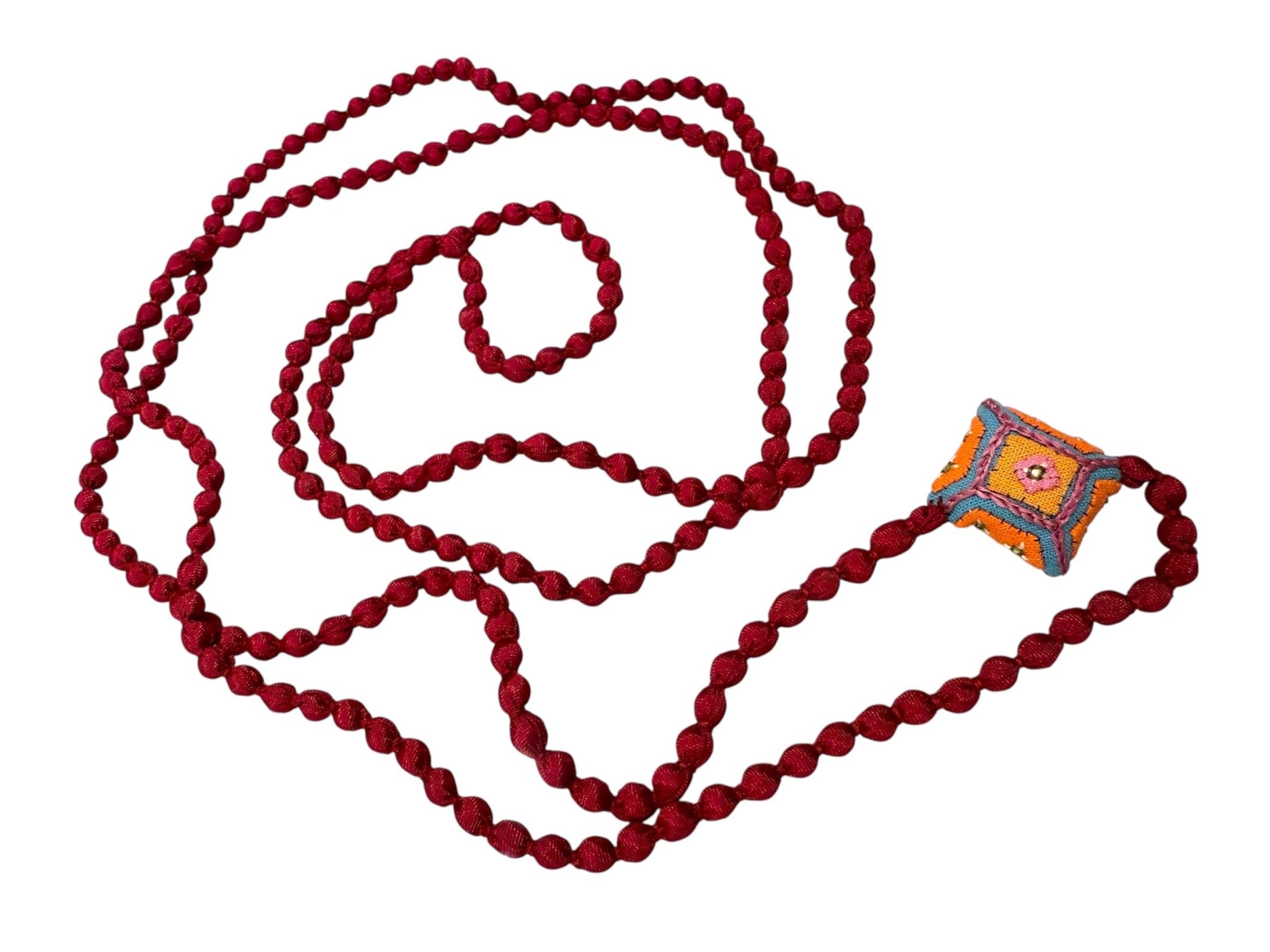 Collana Il Baco Da Seta Mini palline di seta ly cuscino per granato