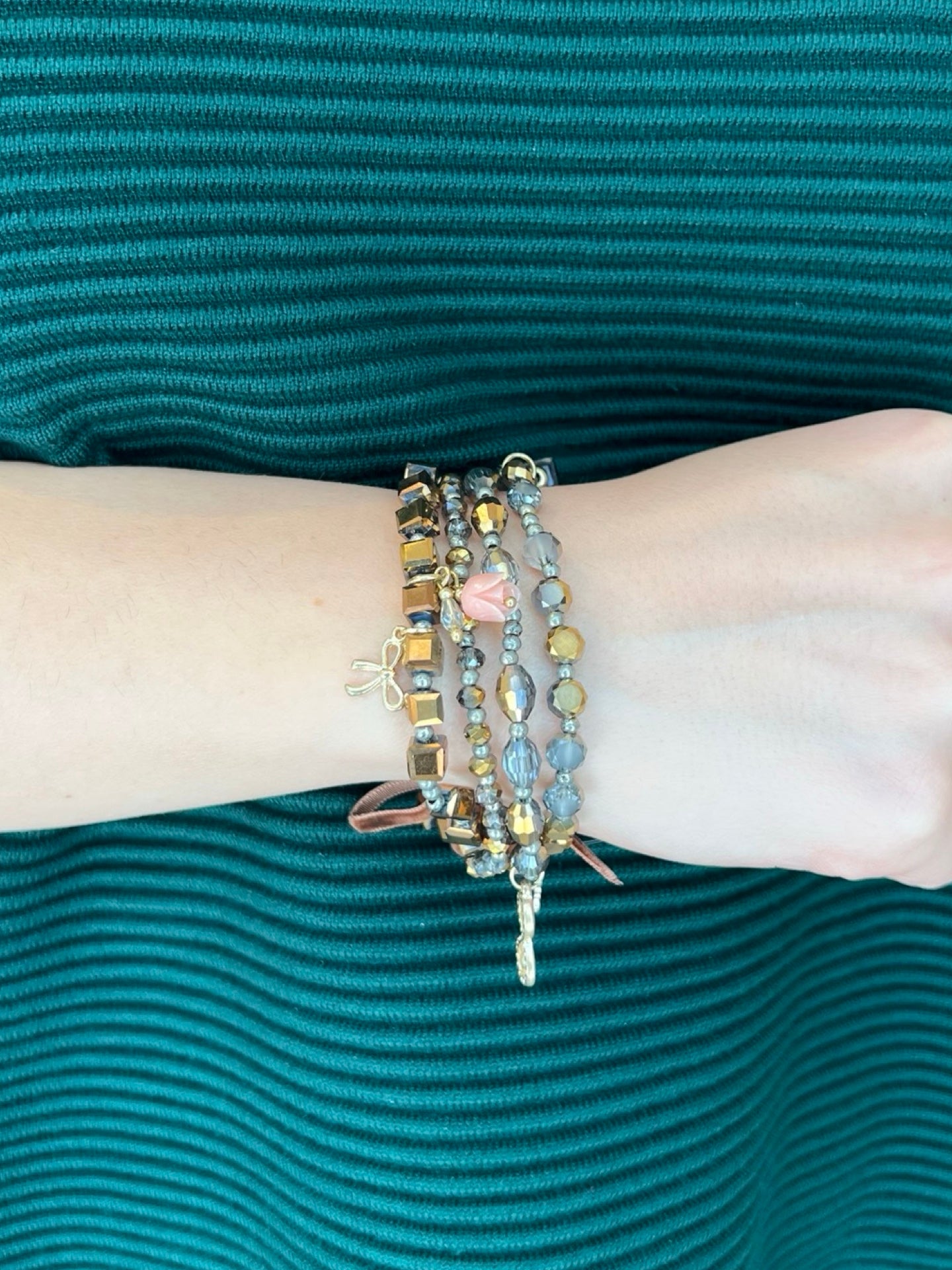 Bracciale Il Baco Da Seta Fiocco con 4 strisce di perline