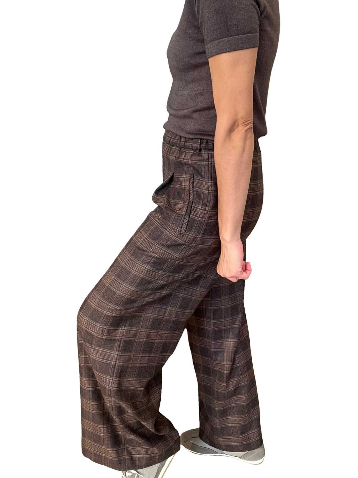 Agoefil Brown Checkered Pants with Pleats