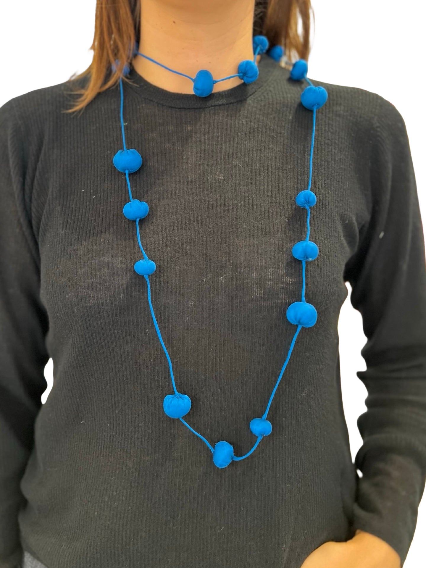 Collana Il Baco Da Seta Palline di seta blu bozzolo