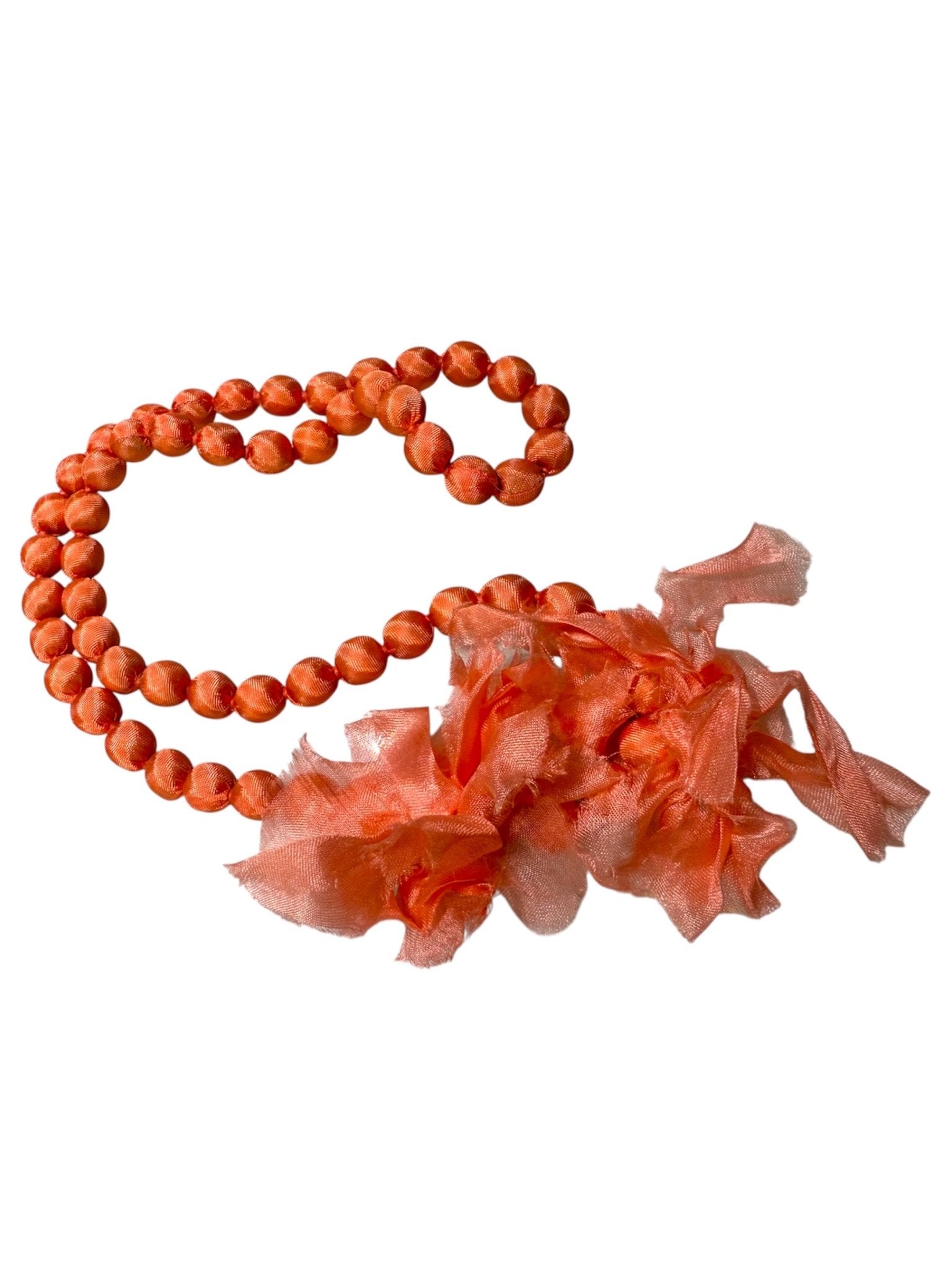 Collana Il Baco Da Seta Palline di seta Doan con fiori di pesco