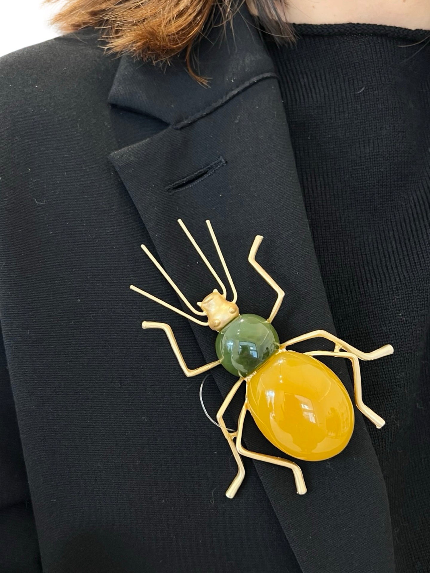 Broche Il Baco Da Seta Bicho Resina Mostaza