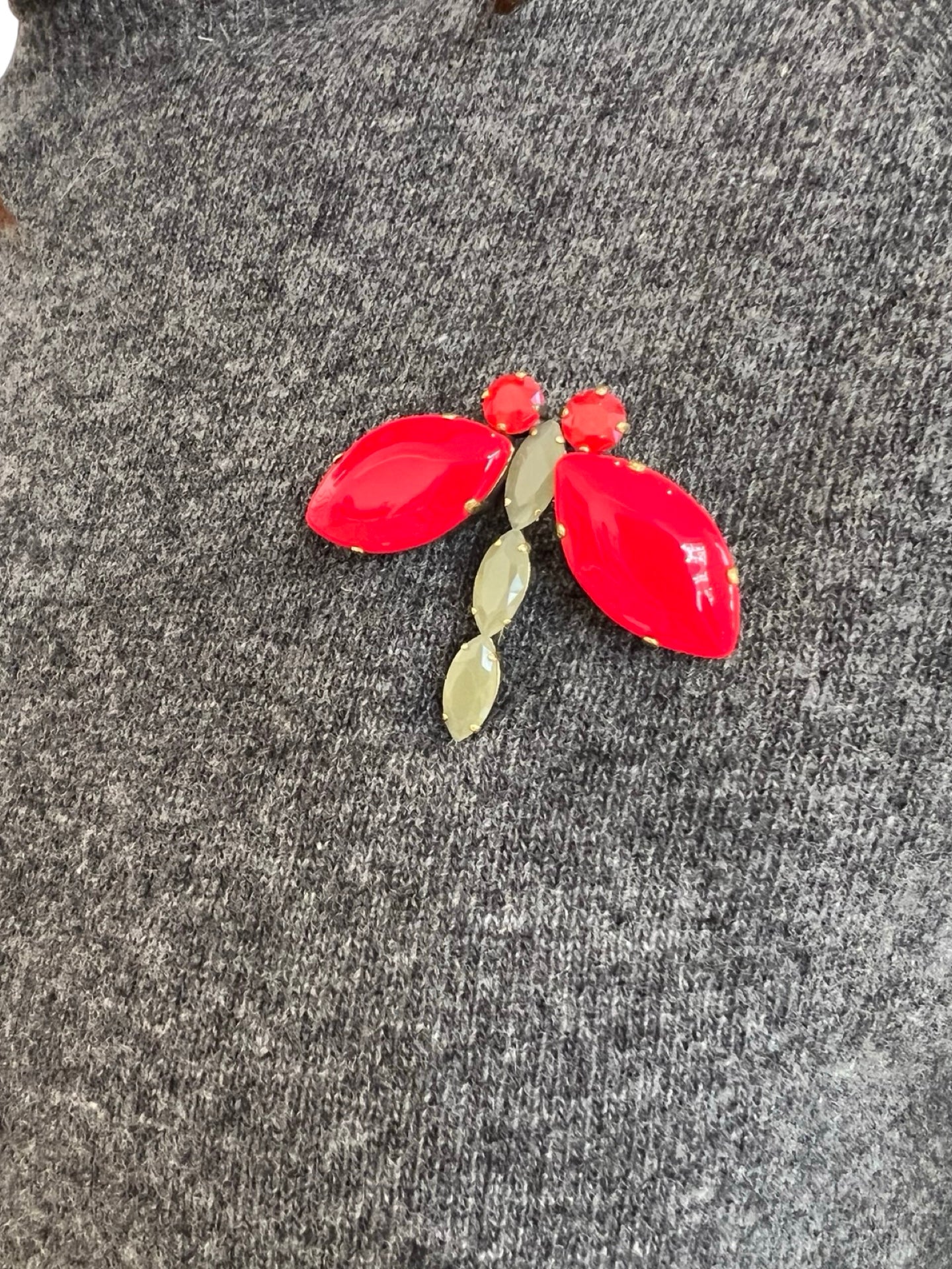 Broche Unique Libelula Rojo