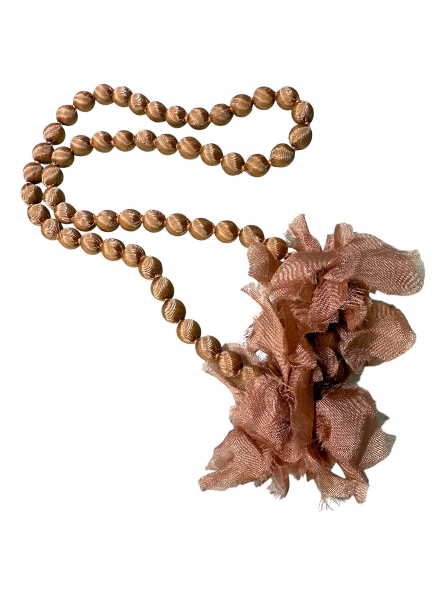 Collana Il Baco Da Seta Palline di seta Doan con fiori rosa antico