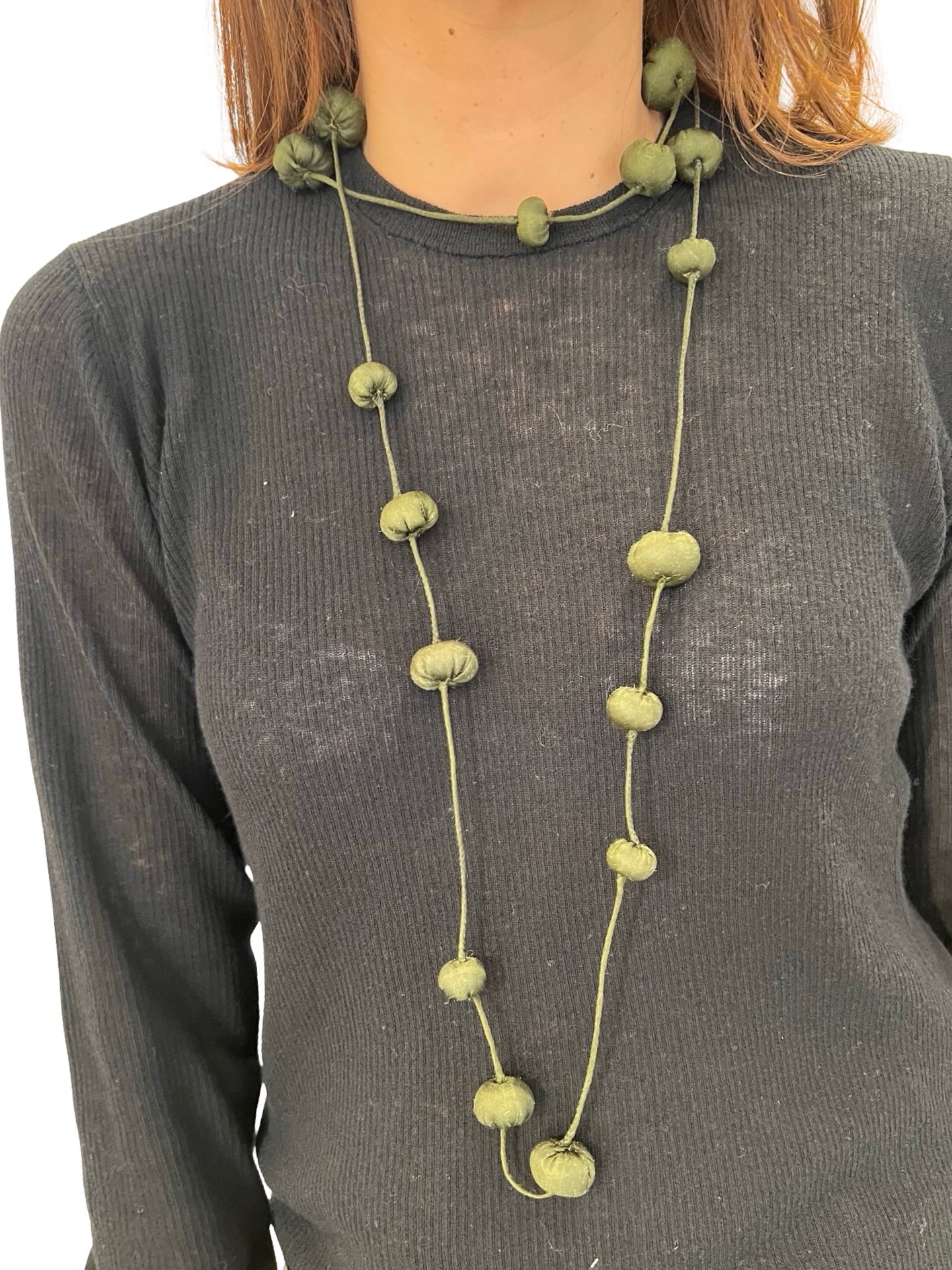 Collana Il Baco Da Seta Palline di seta bozzolo color kaki