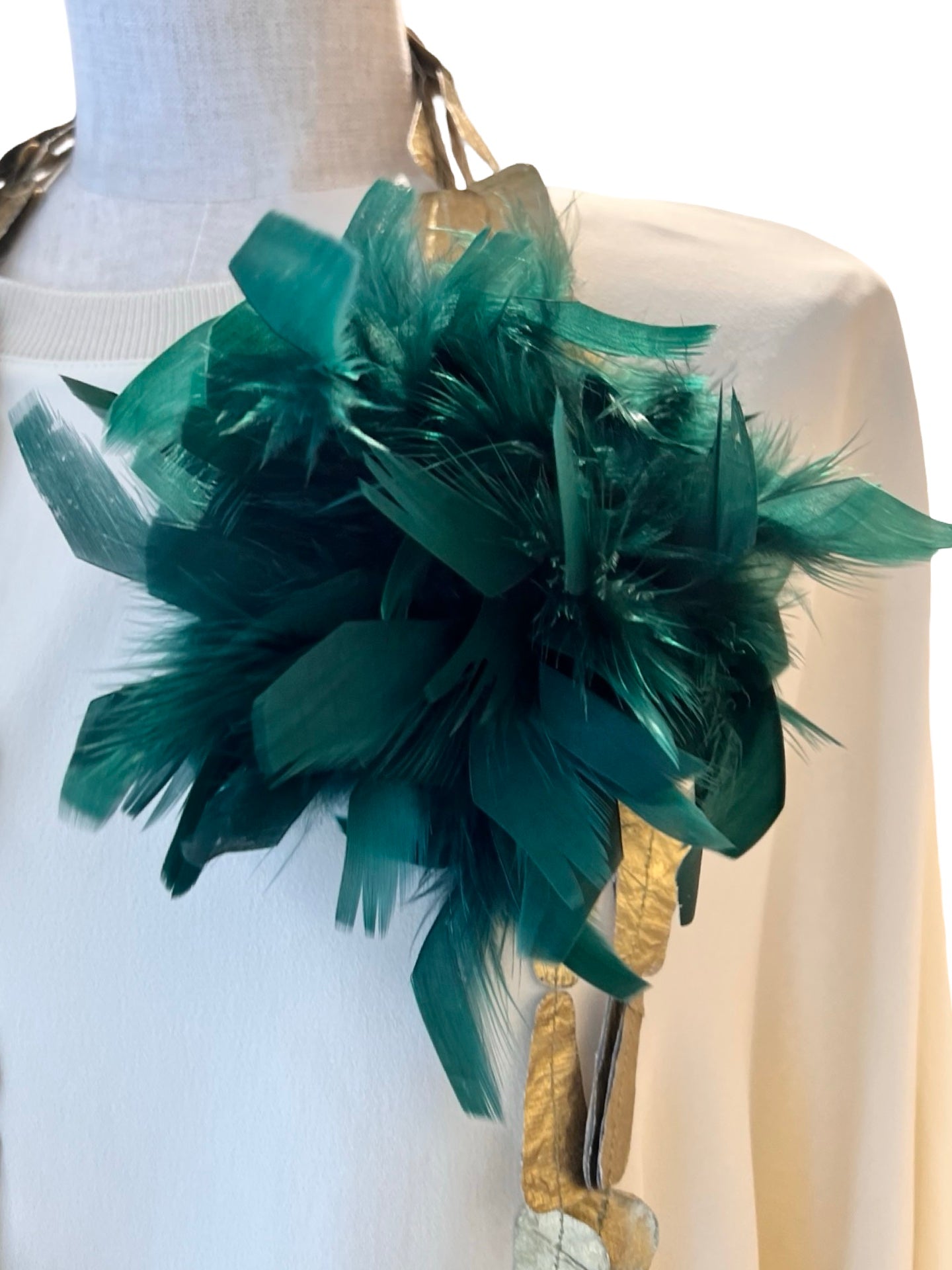 Broche Il Baco Da Seta Plumas Pequeño Verde Botella