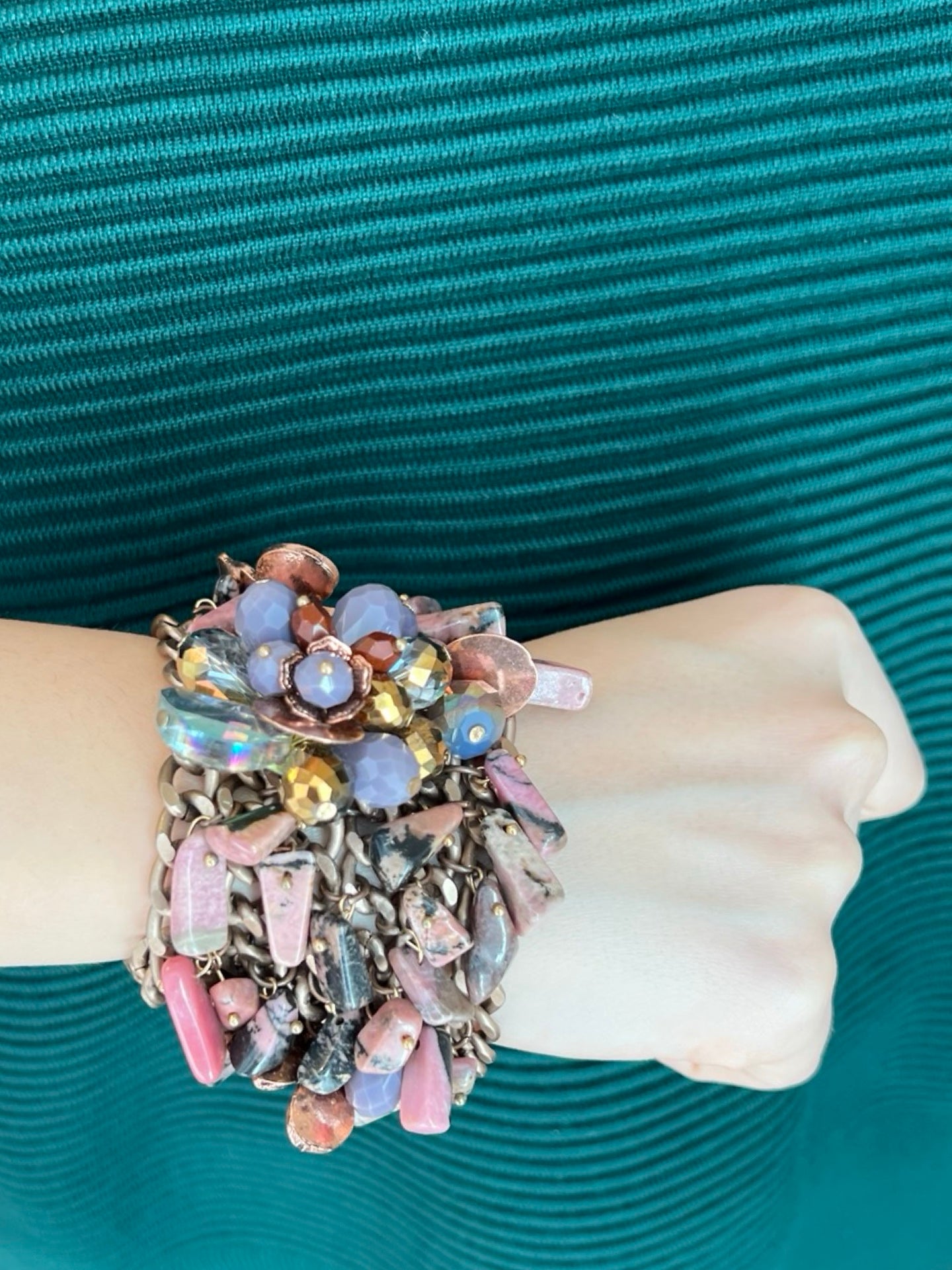 Bracciale Il Baco Da Seta Catene Fiori e Pietre Rosa