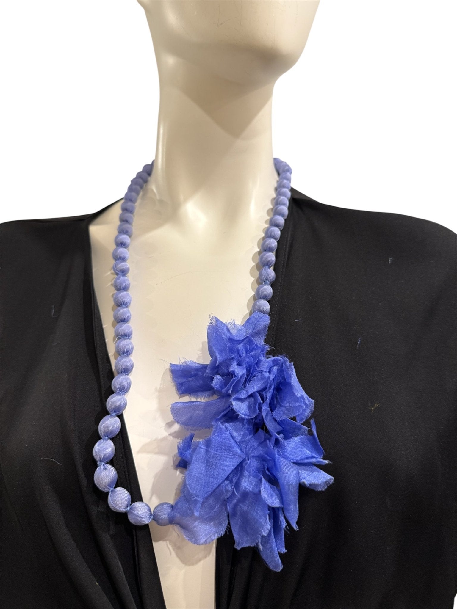 Collar Il Baco Da Seta Bolas De Seda Doan Flor Lavanda