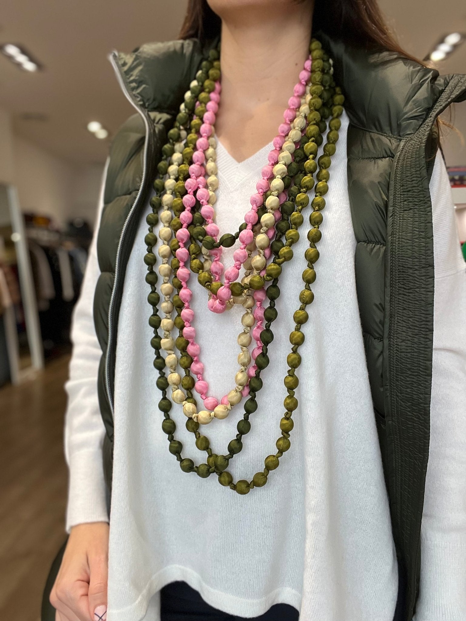 Collar Il Baco Da Seta Bolas Seda Verde Pino 6.1