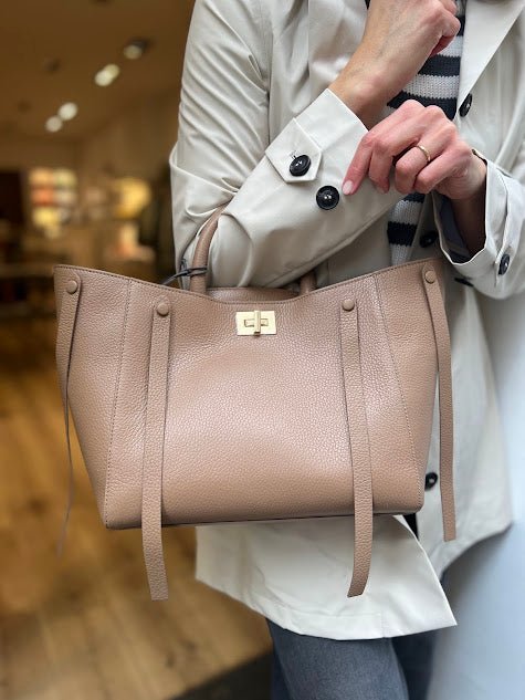 Lorena Bag Antonzzi Capazo Camel Leather