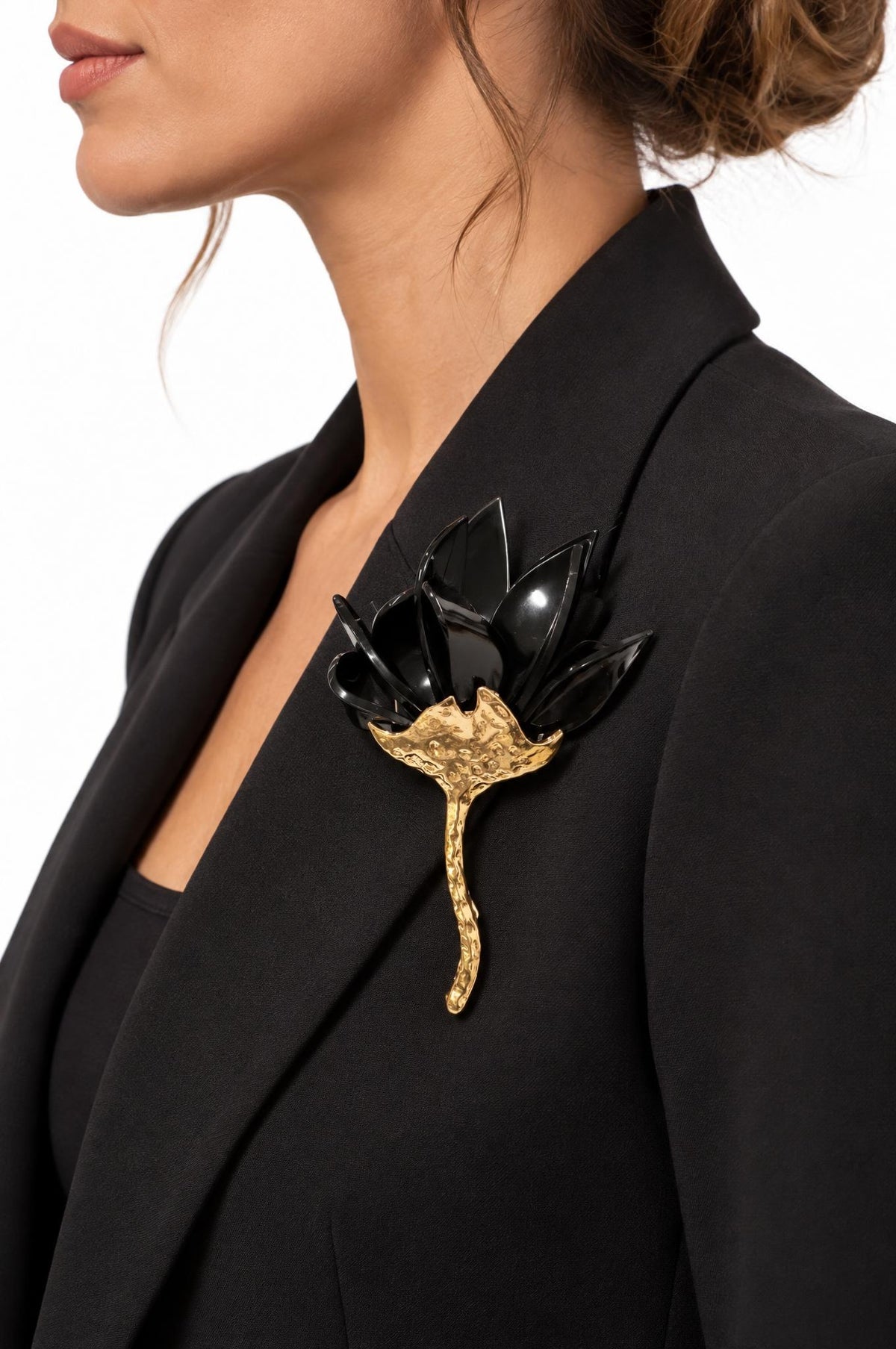 Broche Fleur en Résine Noire