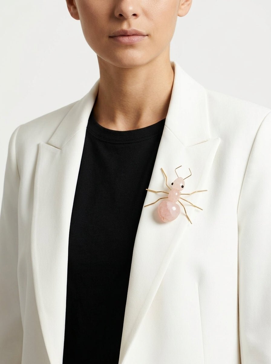 Broche Il Baco Da Seta Hormiga Rosa