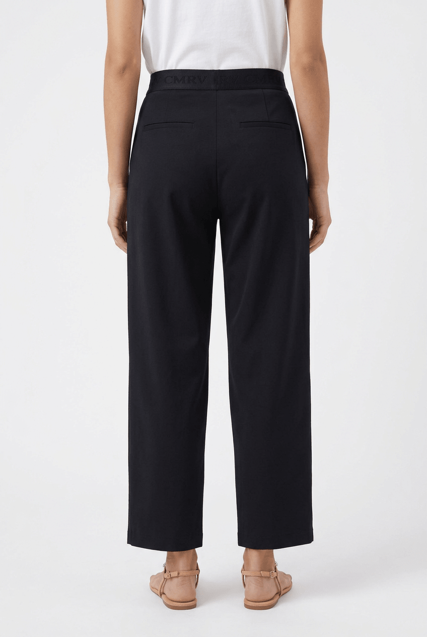 Pantaloni di ricambio utili Elena