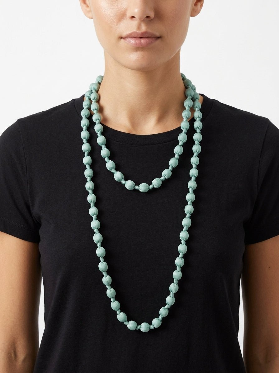 Collar Il Baco Da Seta Bolas Seda Cielo