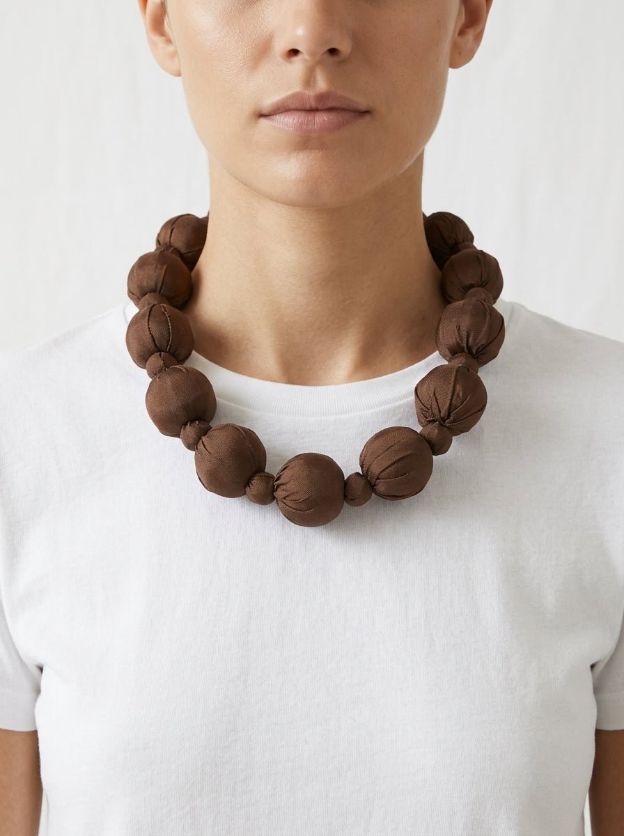 Collar Il Baco Da Seta Linh Chocolate