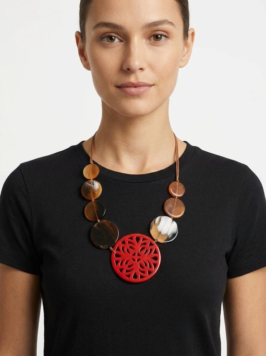 Collana Il Baco Da Seta Medaglione Rosso