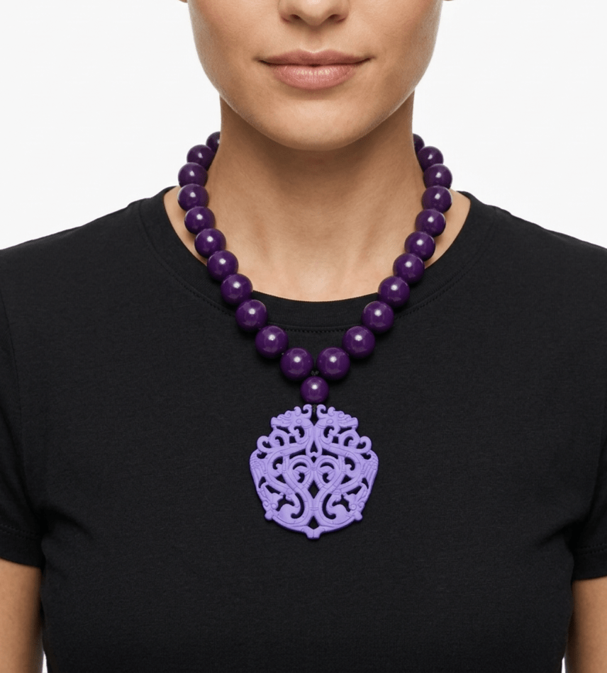 Collar Fabrizio Marcantelli Medallon Morado Corto