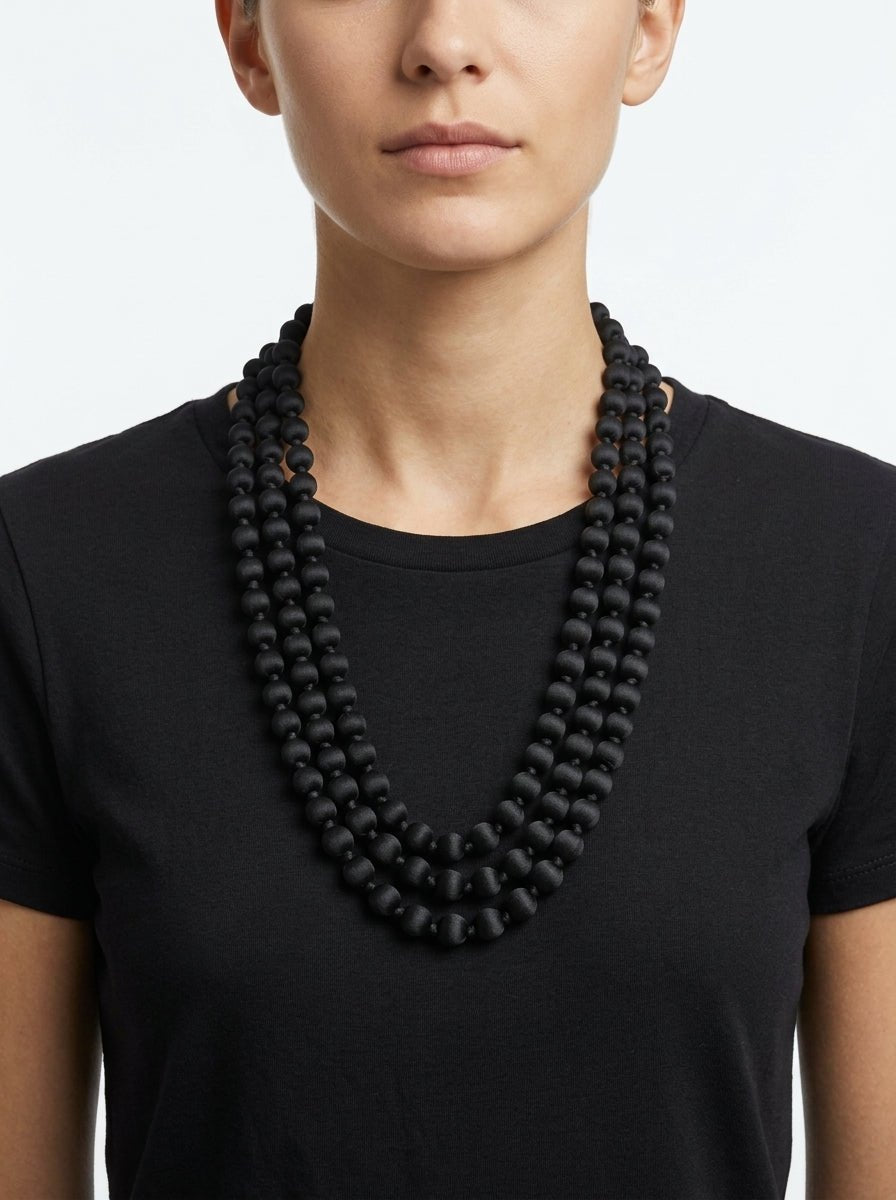 Collana Il Baco Da Seta Palloni di seta nera 1.1