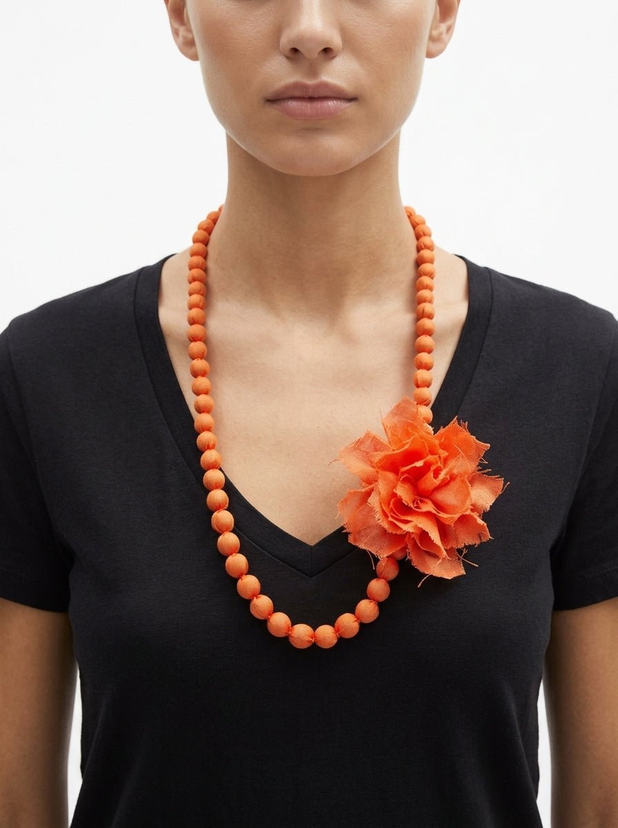 Collar Il Baco Da Seta Bolas De Seda Doan Flor Naranja