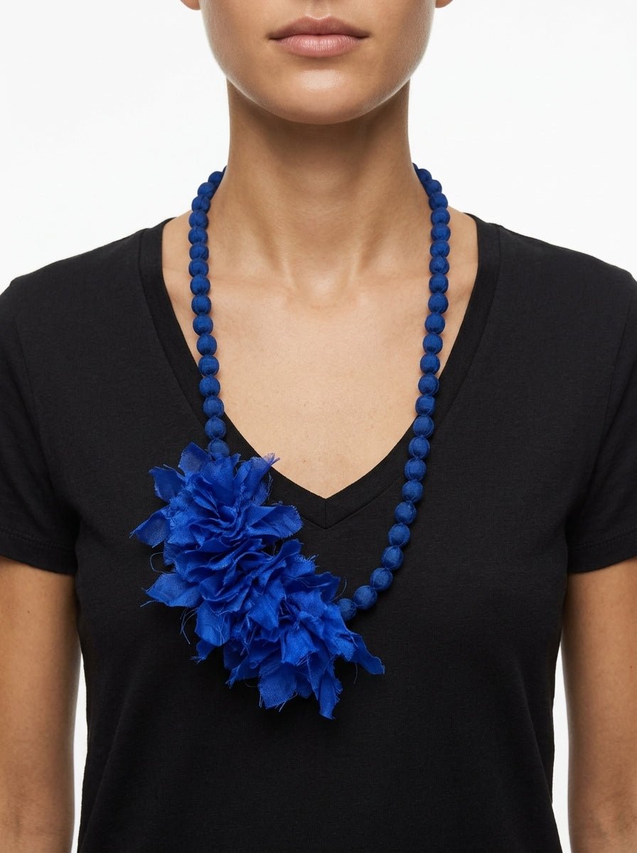 Collana Il Baco Da Seta Sfere di seta Doan fiore blu