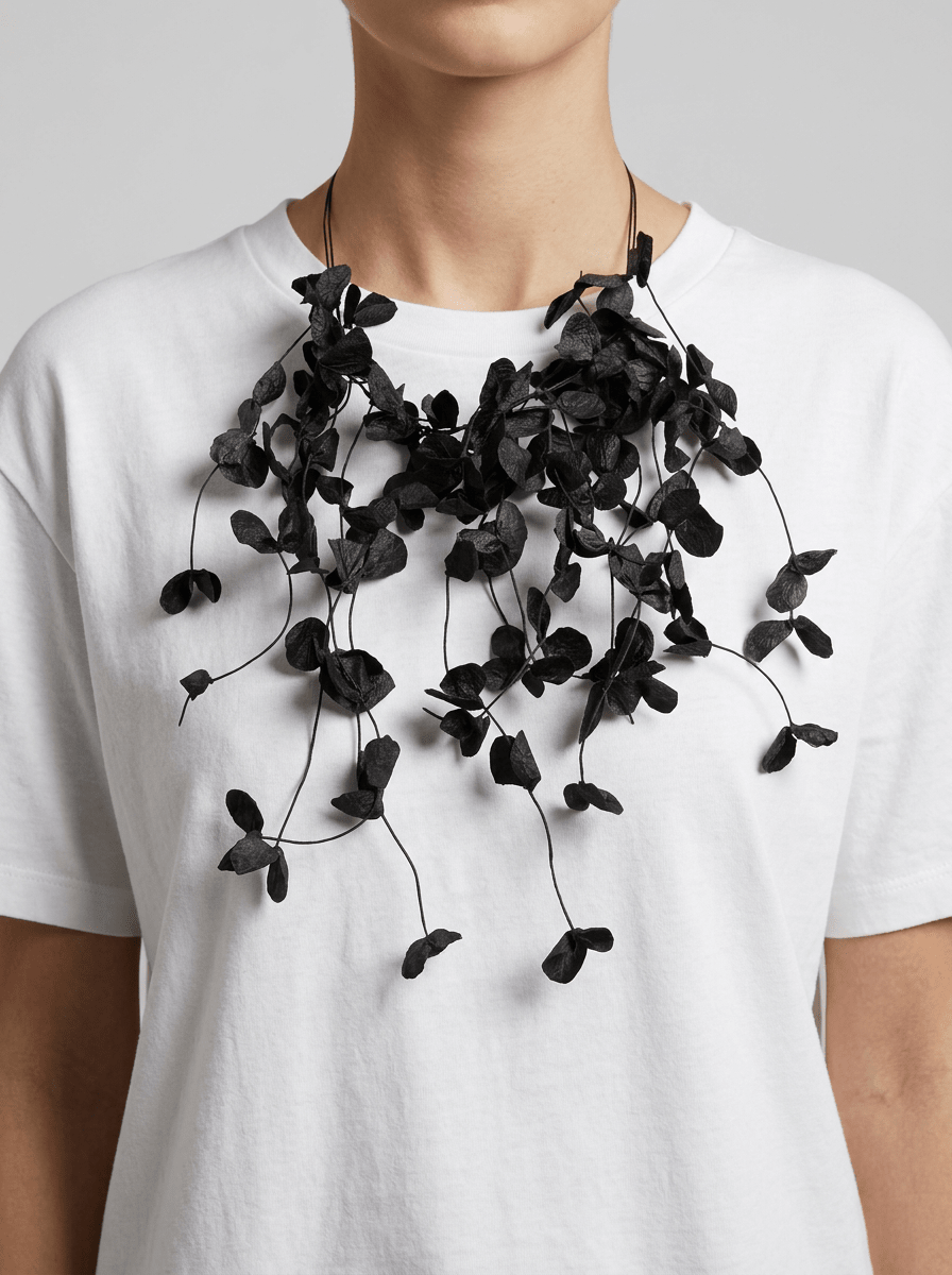 Collar Ana Hagopian Sakura Negro