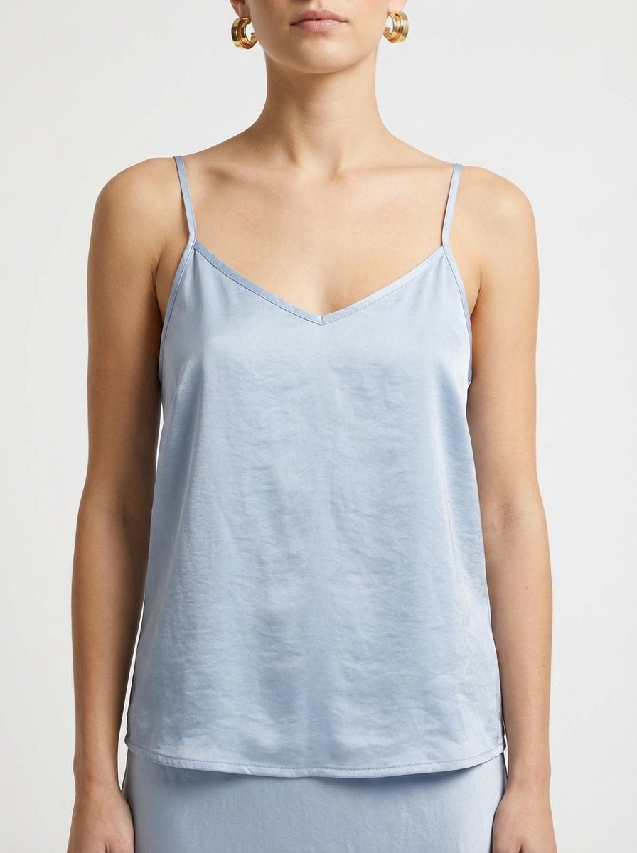 Top Byu en Satin à Bretelles Bleu Ciel