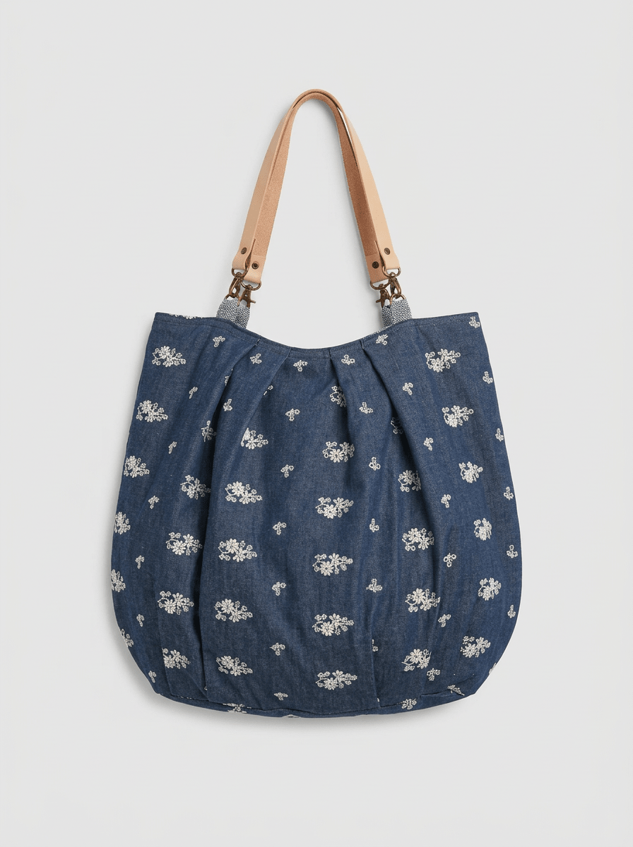 Borsa chiodata blu di Bianca