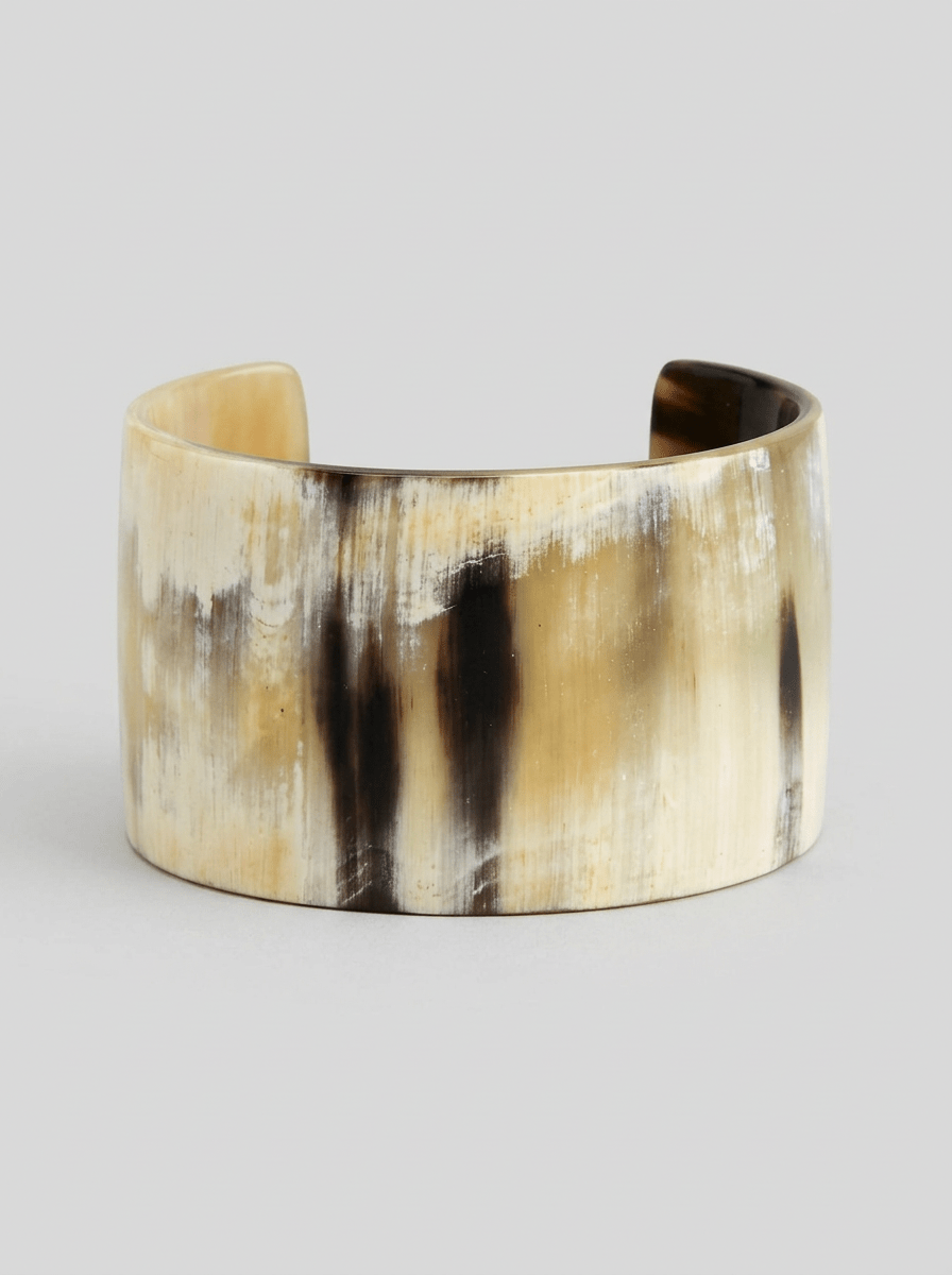 Brazalete Liviana Conti Cuerno Negro