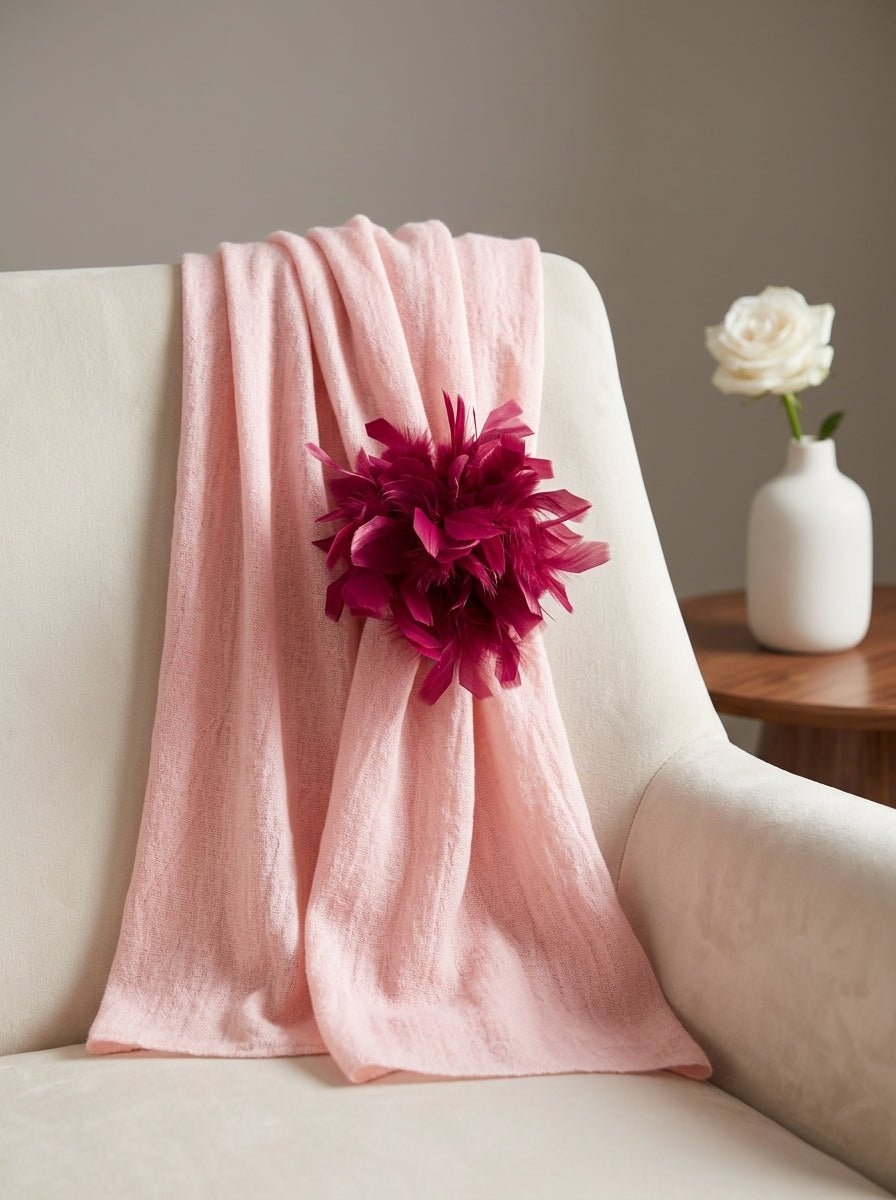 Broche Il Baco Da Seta Petites plumes d'aubergine