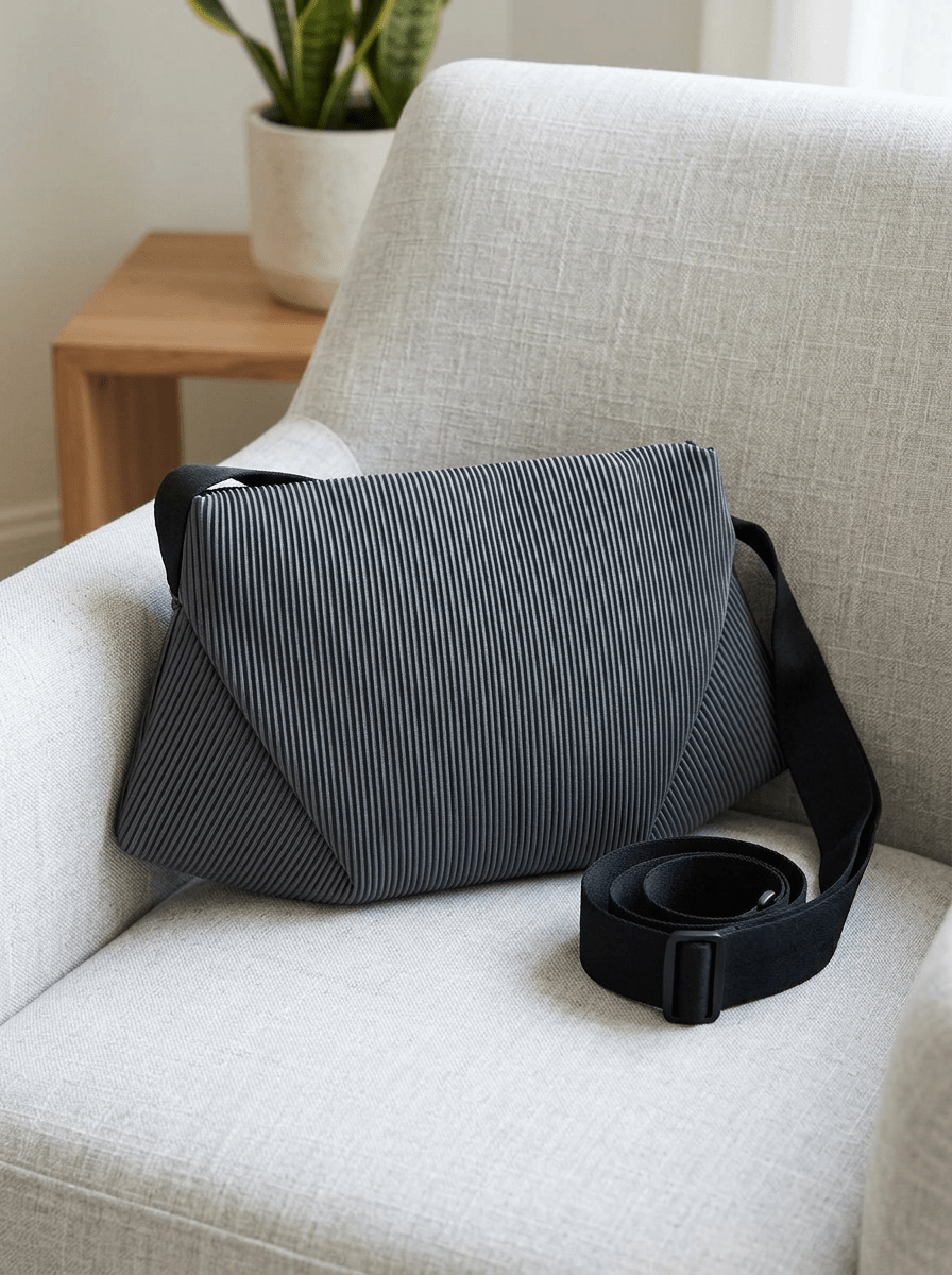 Bolso In·Zu Anvil Rayas Gris y Negro