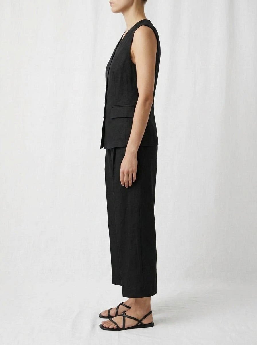Pantalon court rabattu en lin léger Conti
