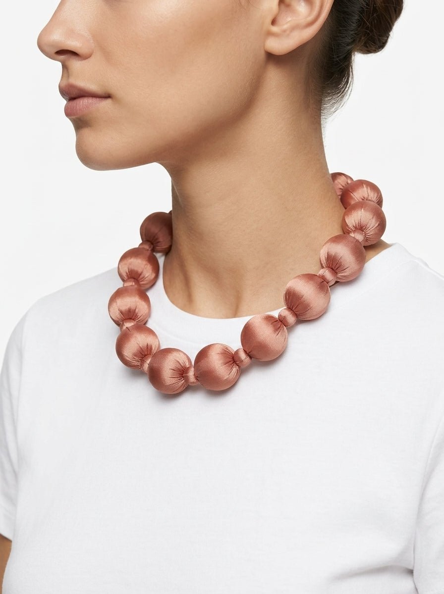Collar Il Baco Da Seta Linh Rosa Empolvado