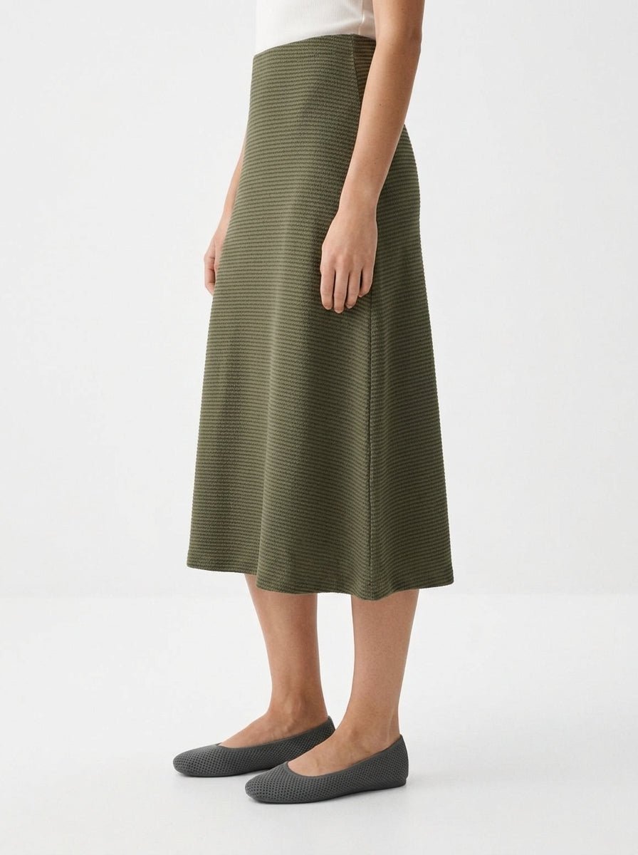 Niu Evasé Zig Zag Green and Black Skirt