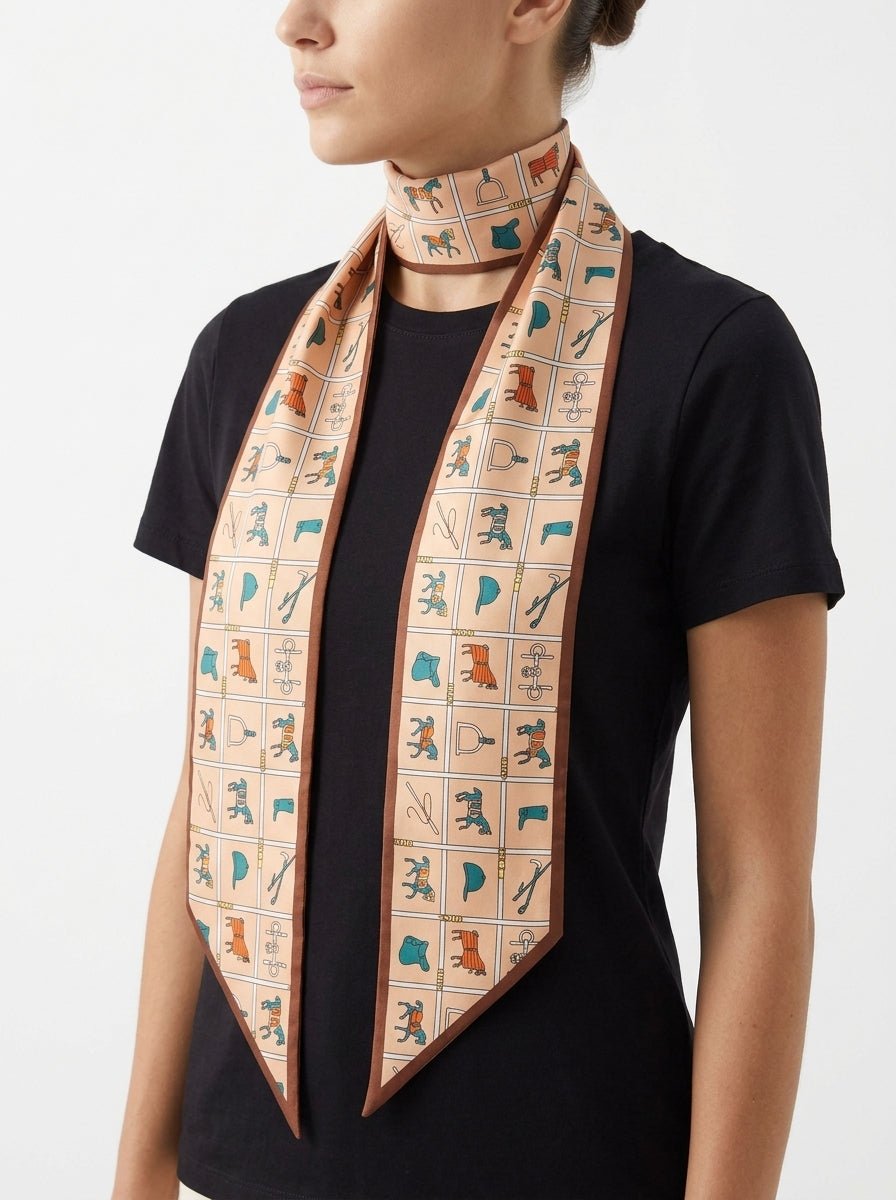 Twilly Il Baco Da Seta Estampado Objetos Carrera Caballos Marrón