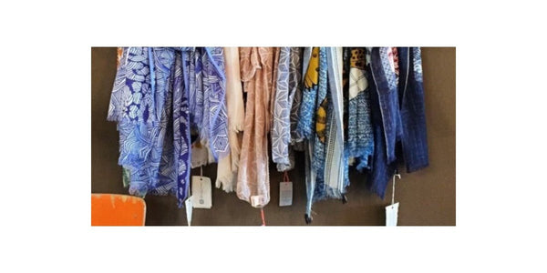 El 9 de octubre regala un pañuelo a quien más quieres