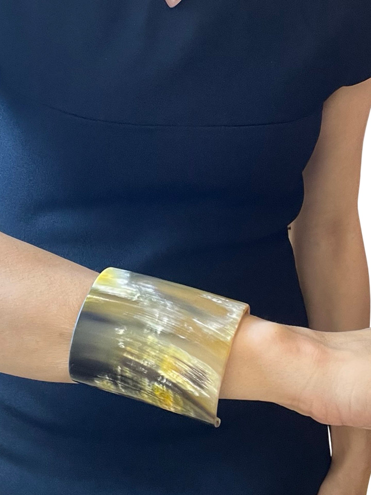 Brazalete Liviana Conti Cuerno Ancho Negro