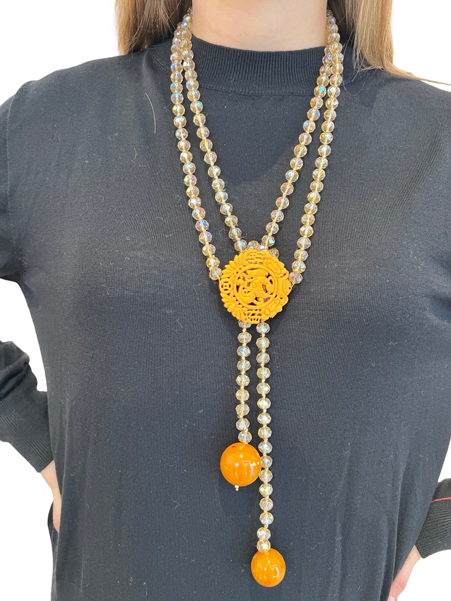 Collar Fabrizio Marcantelli Piedritas Medallon Tallado Dragon Imperial Mostaza