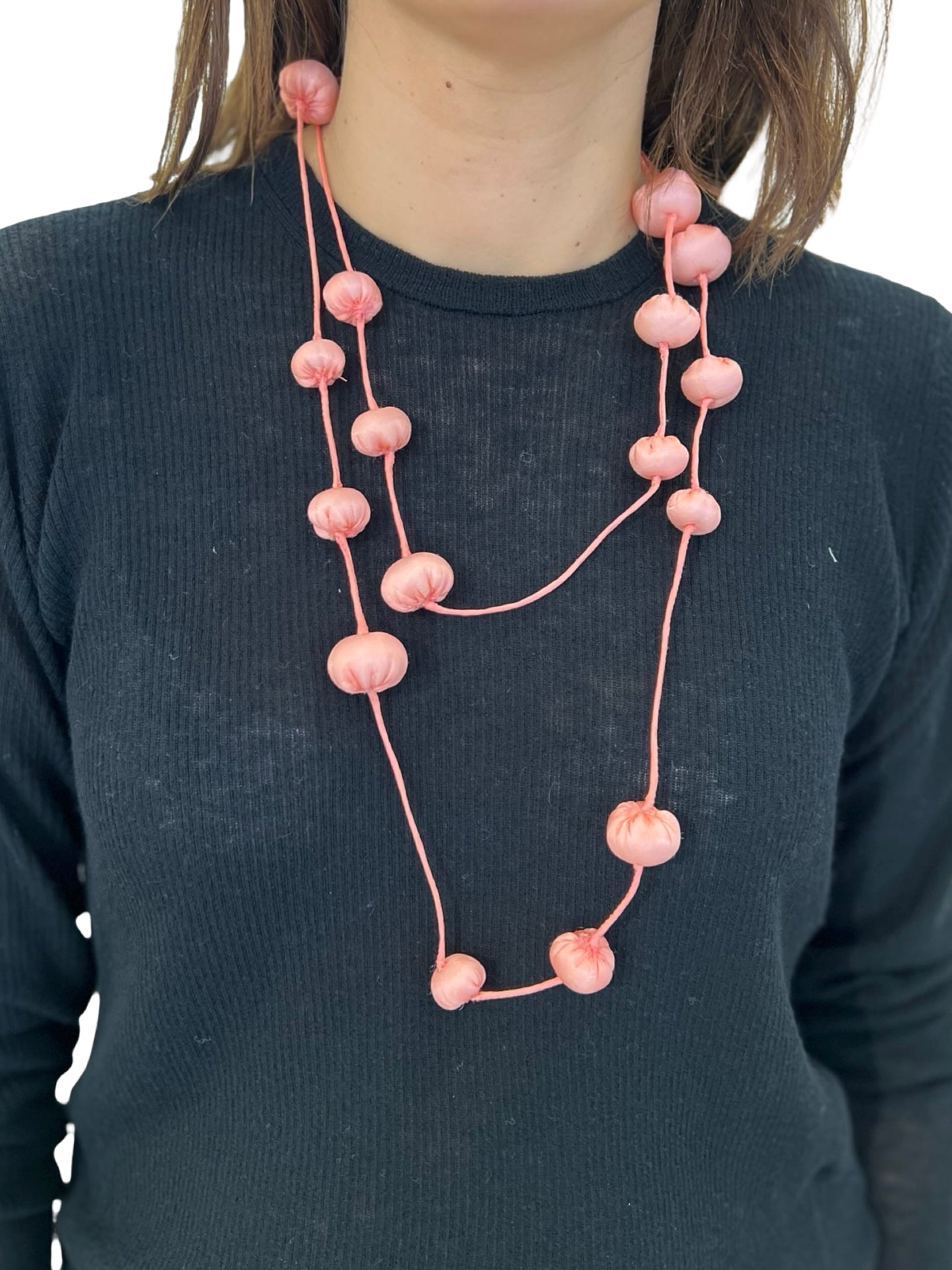 Collana Il Baco Da Seta Palline di seta a bozzolo rosa