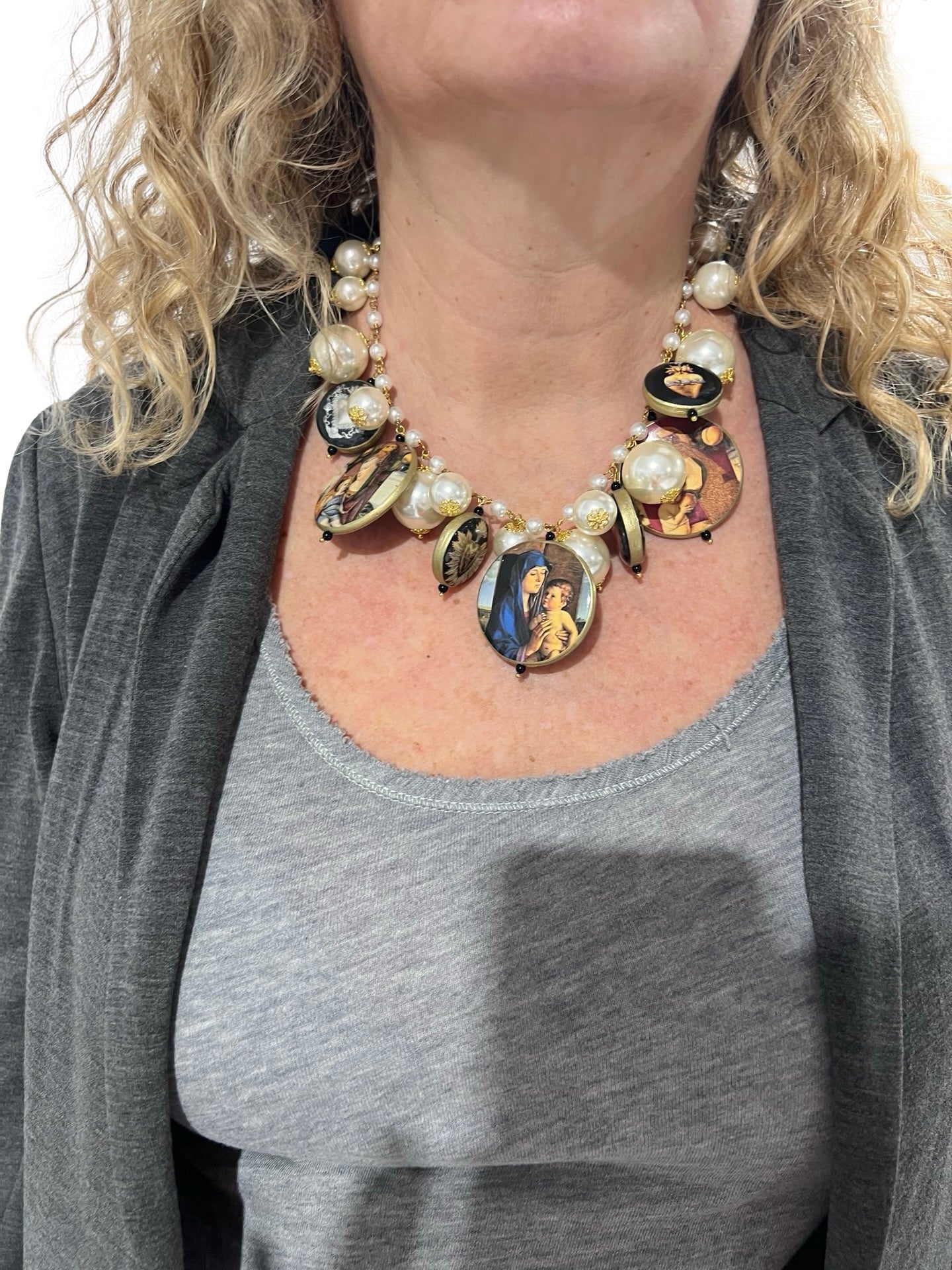 Collar Fabrizio Marcantelli Perlas Medallas Virgenes