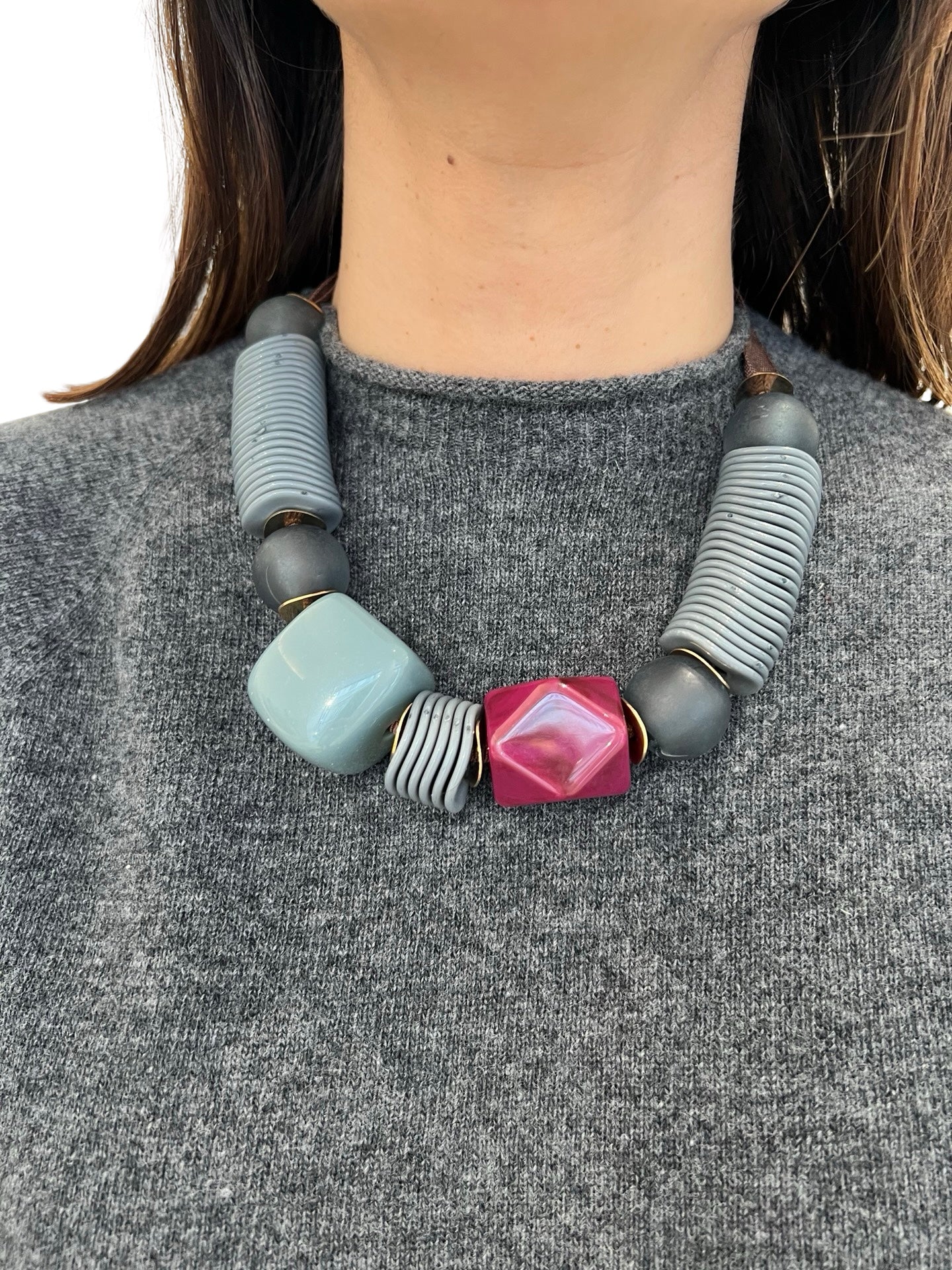 Collar Il Baco Da Seta Cuentas Gris Azulado