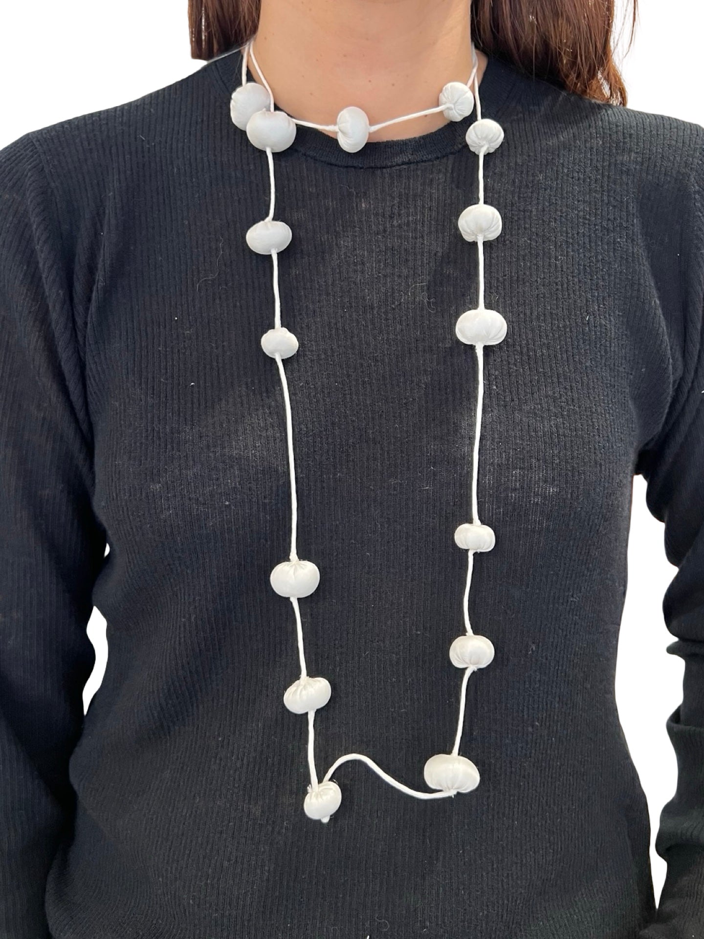 Collana Il Baco Da Seta Palline di seta bozzolo bianco