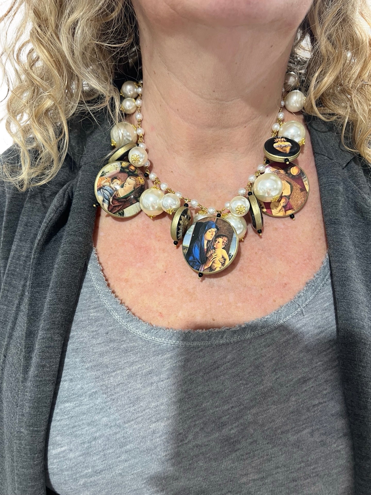 Collar Fabrizio Marcantelli Perlas Medallas Virgenes